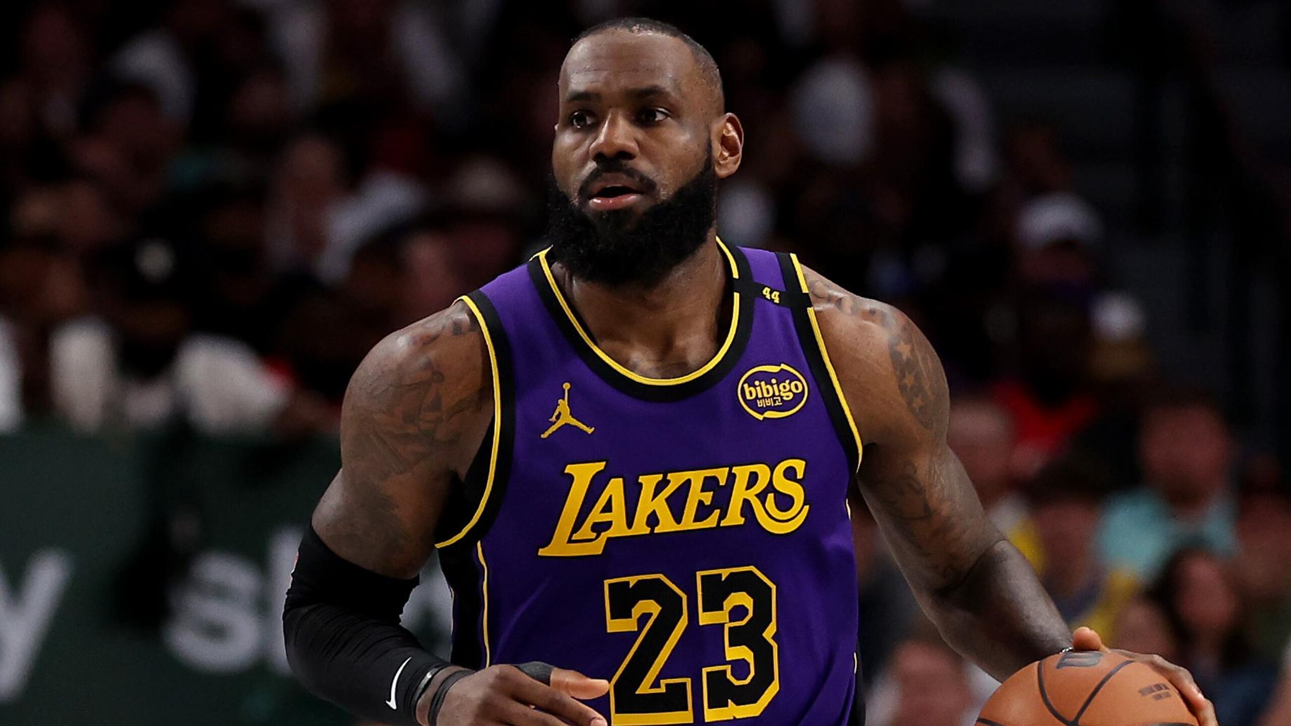 Los Angeles Lakers v Dallas Mavericks