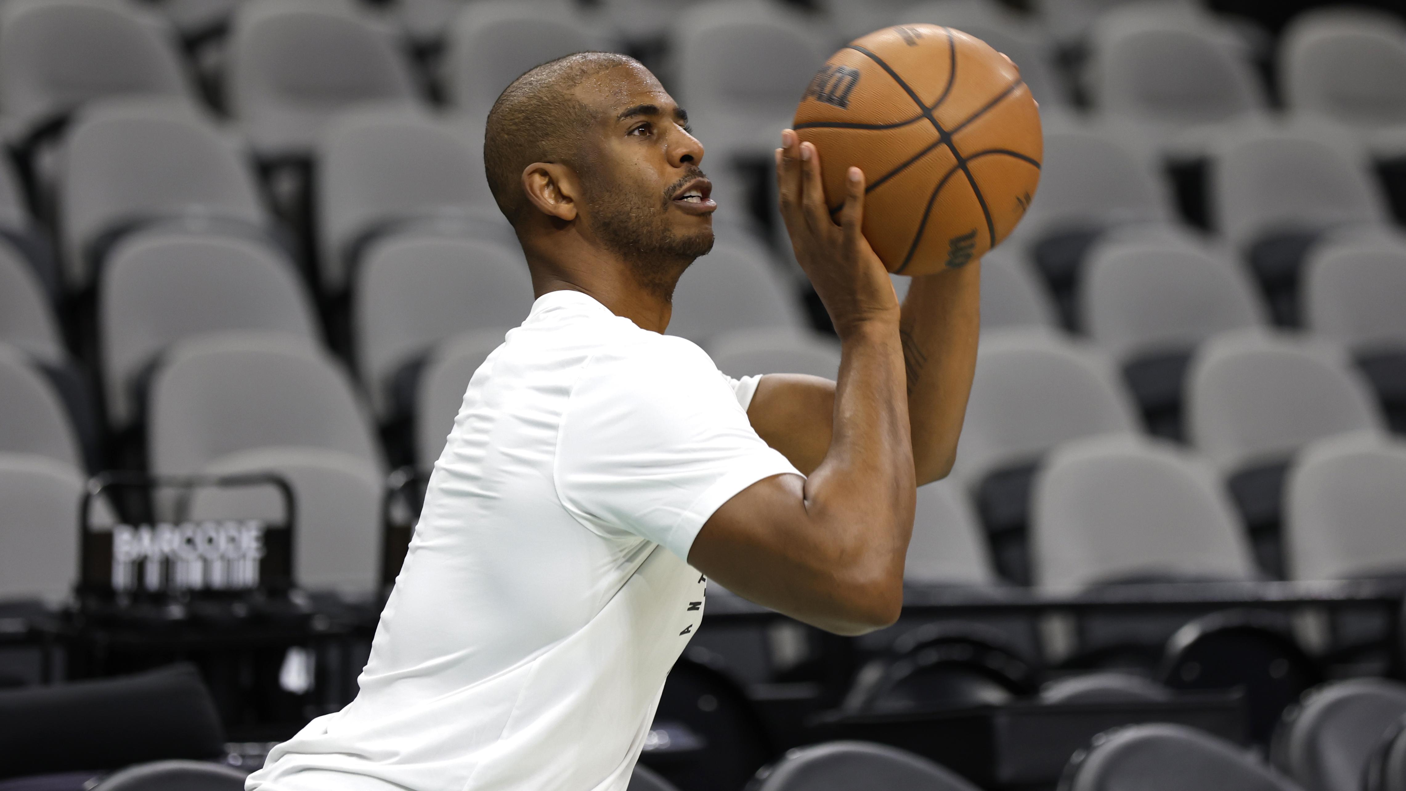 Toronto Raptors v San Antonio Spurs