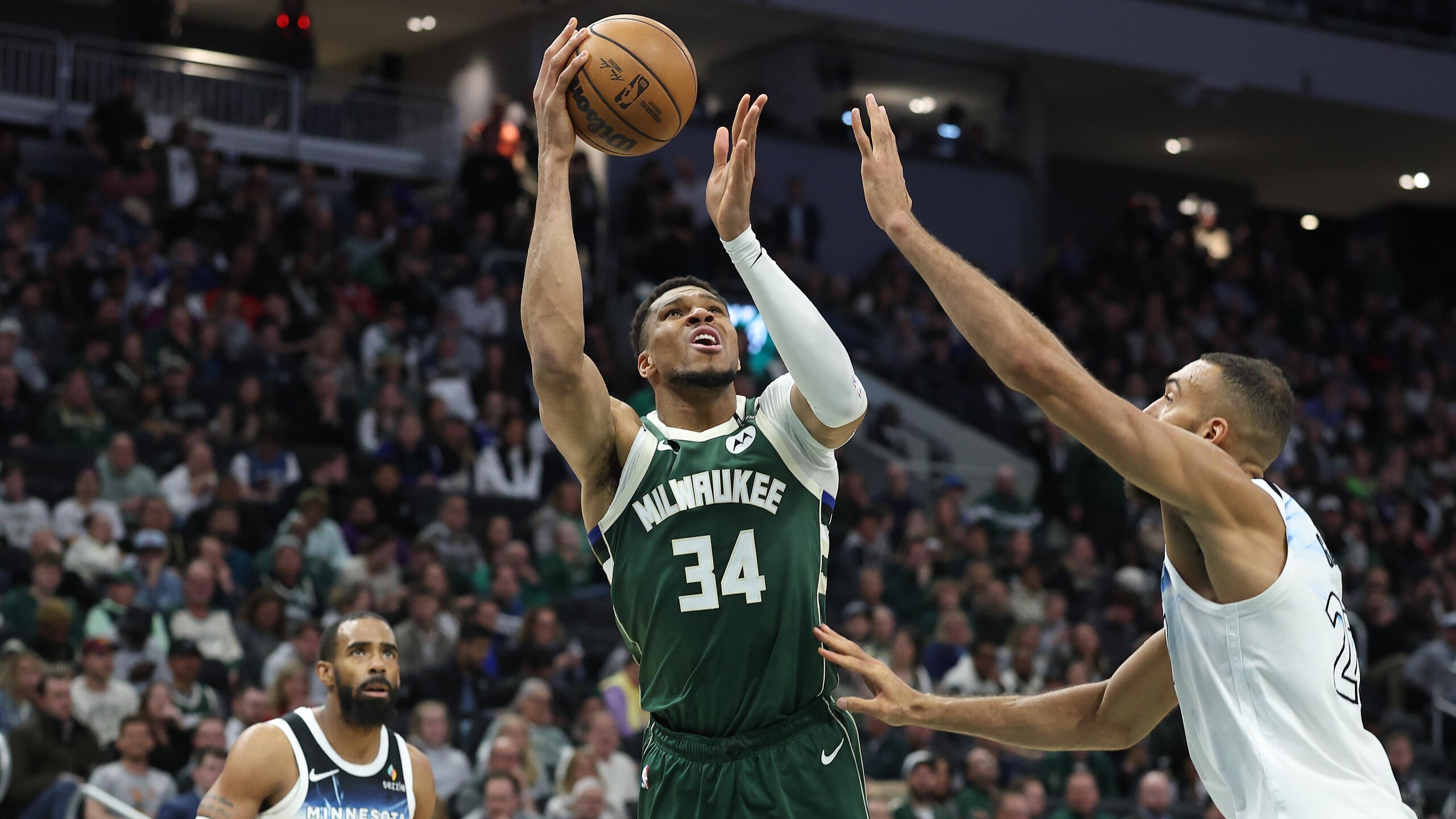 Minnesota Timberwolves v Milwaukee Bucks