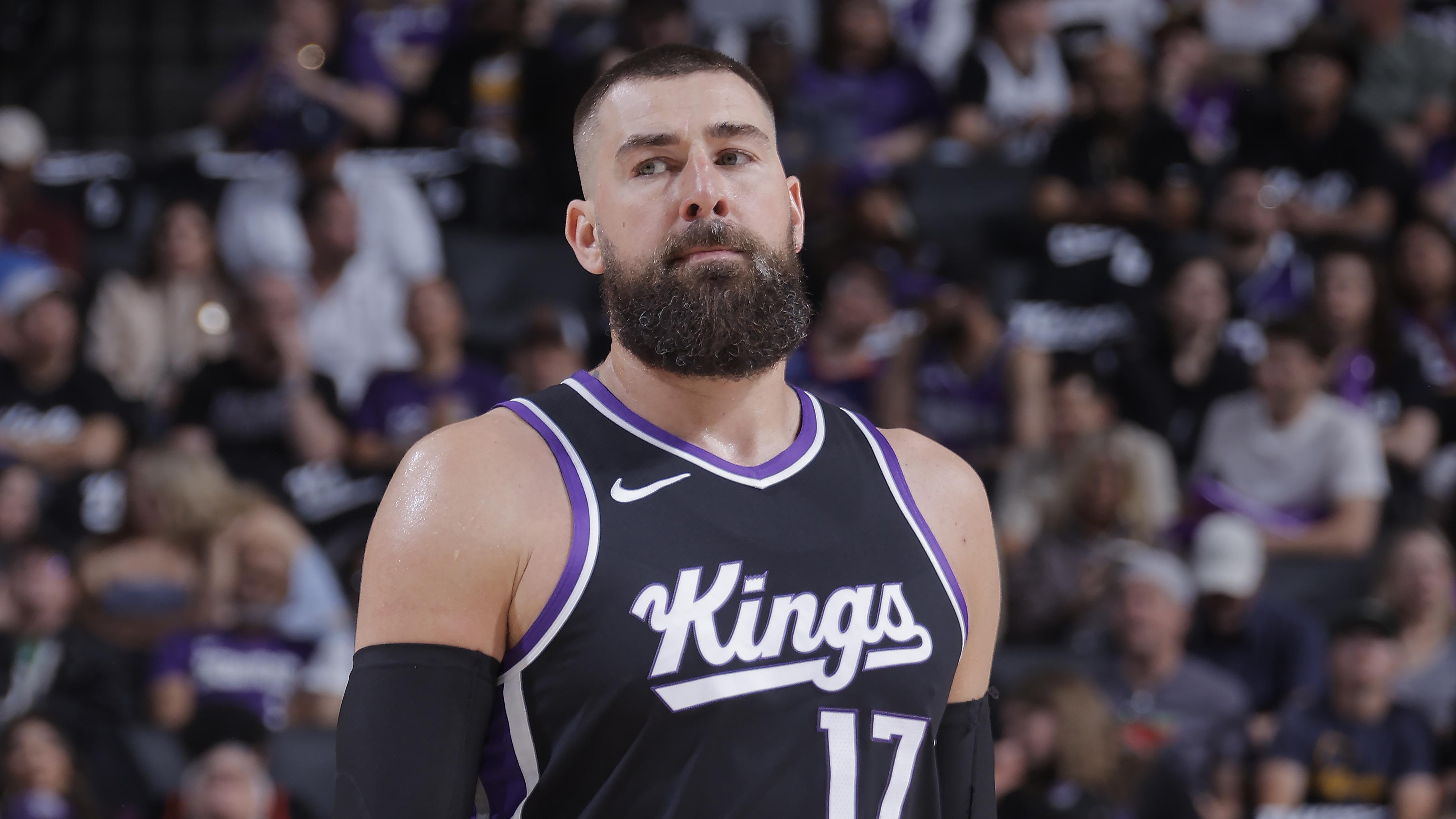 Phoenix Suns v Sacramento Kings