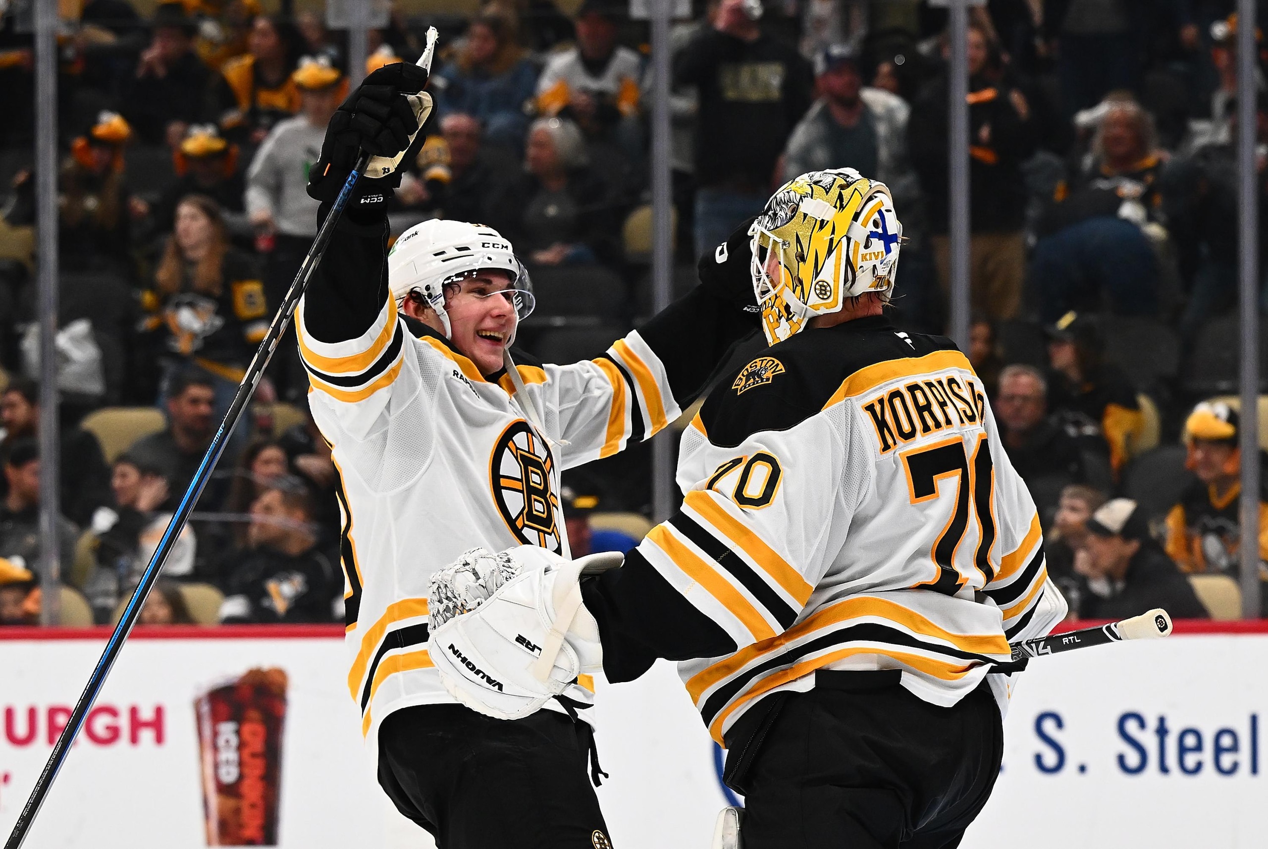 Boston Bruins v Pittsburgh Penguins