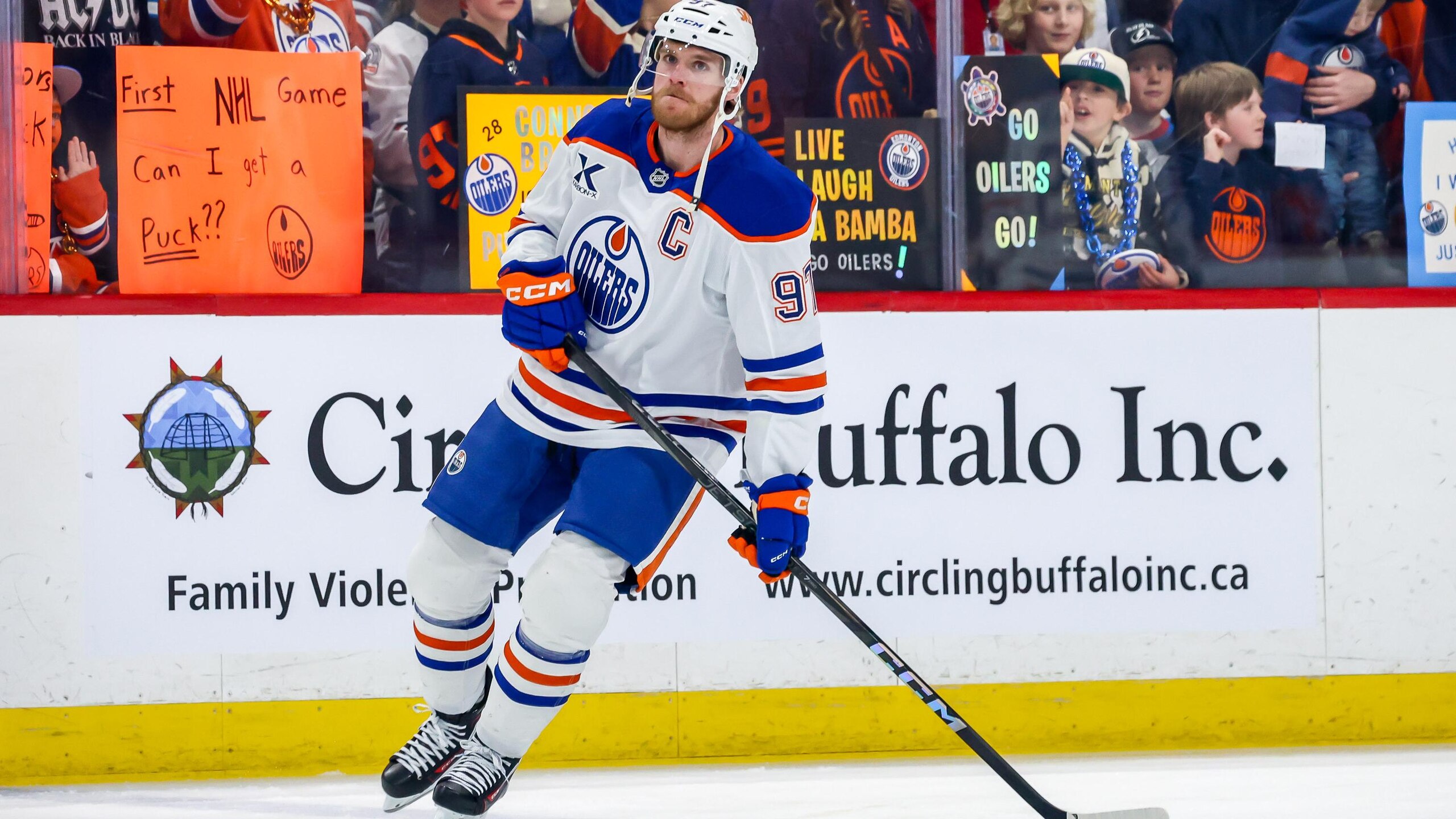 Edmonton Oilers v Winnipeg Jets Edmonton Oilers v Winnipeg Jets