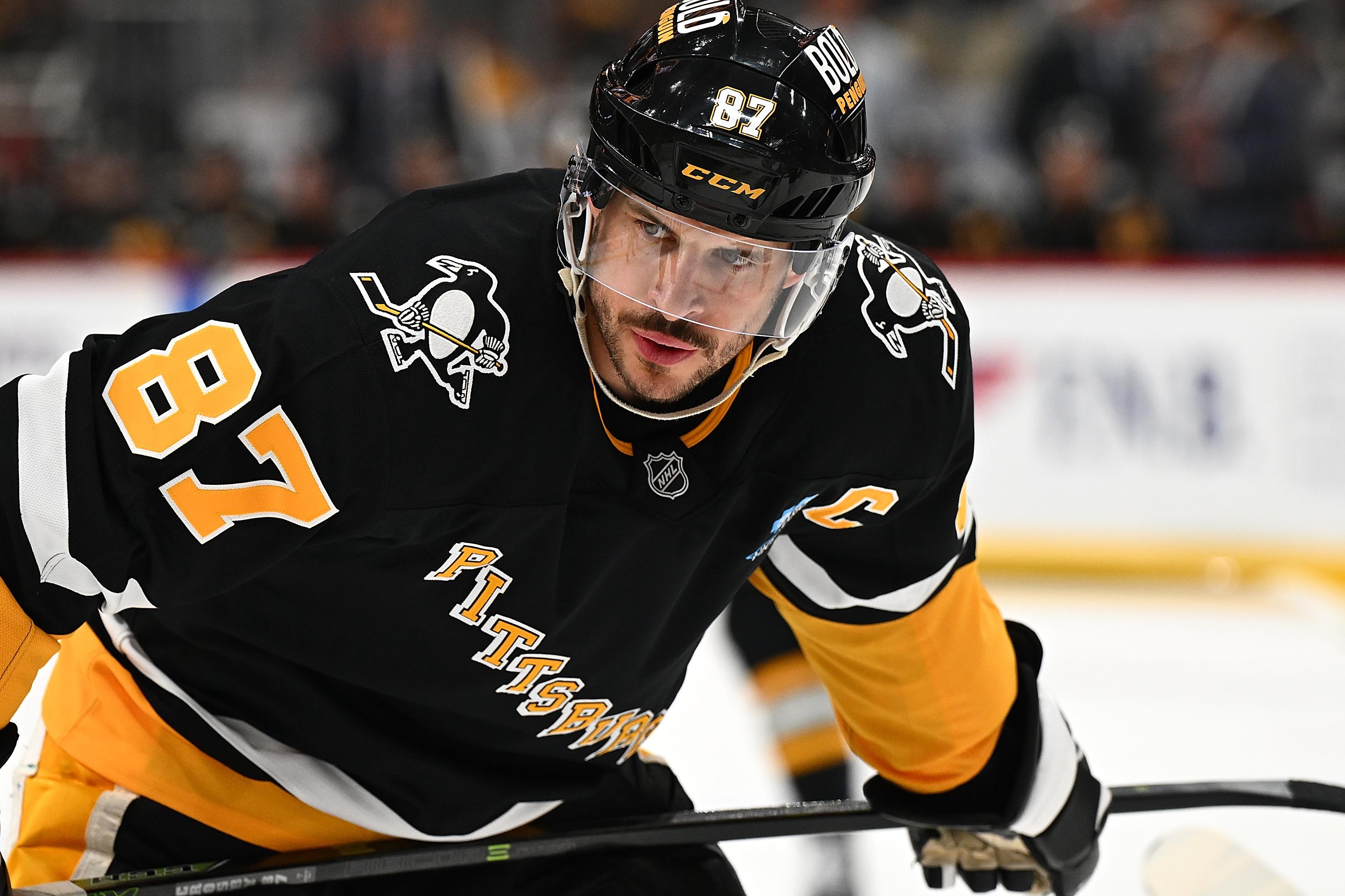 Chicago Blackhawks v Pittsburgh Penguins