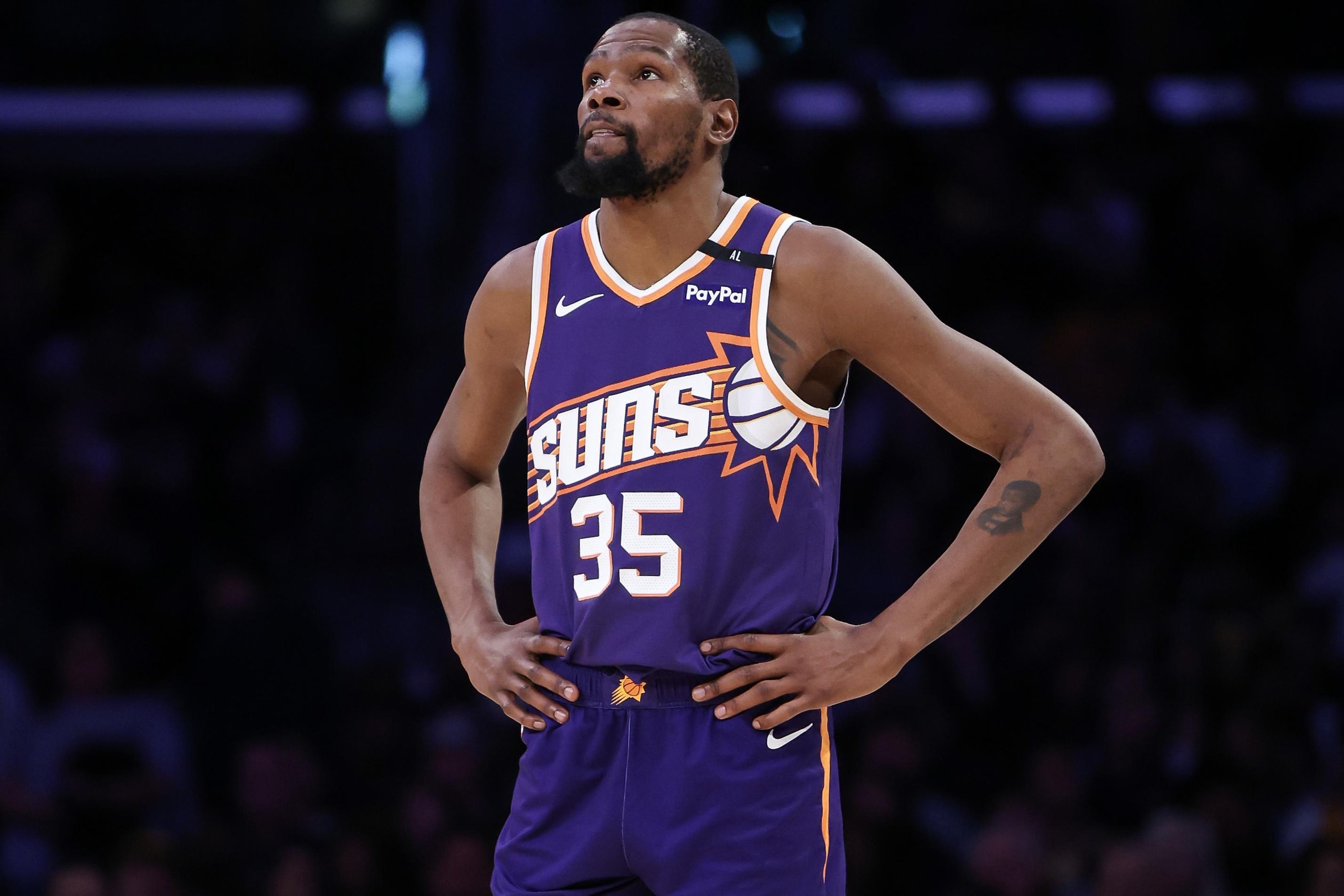 Phoenix Suns v Los Angeles Lakers Phoenix Suns v Los Angeles Lakers