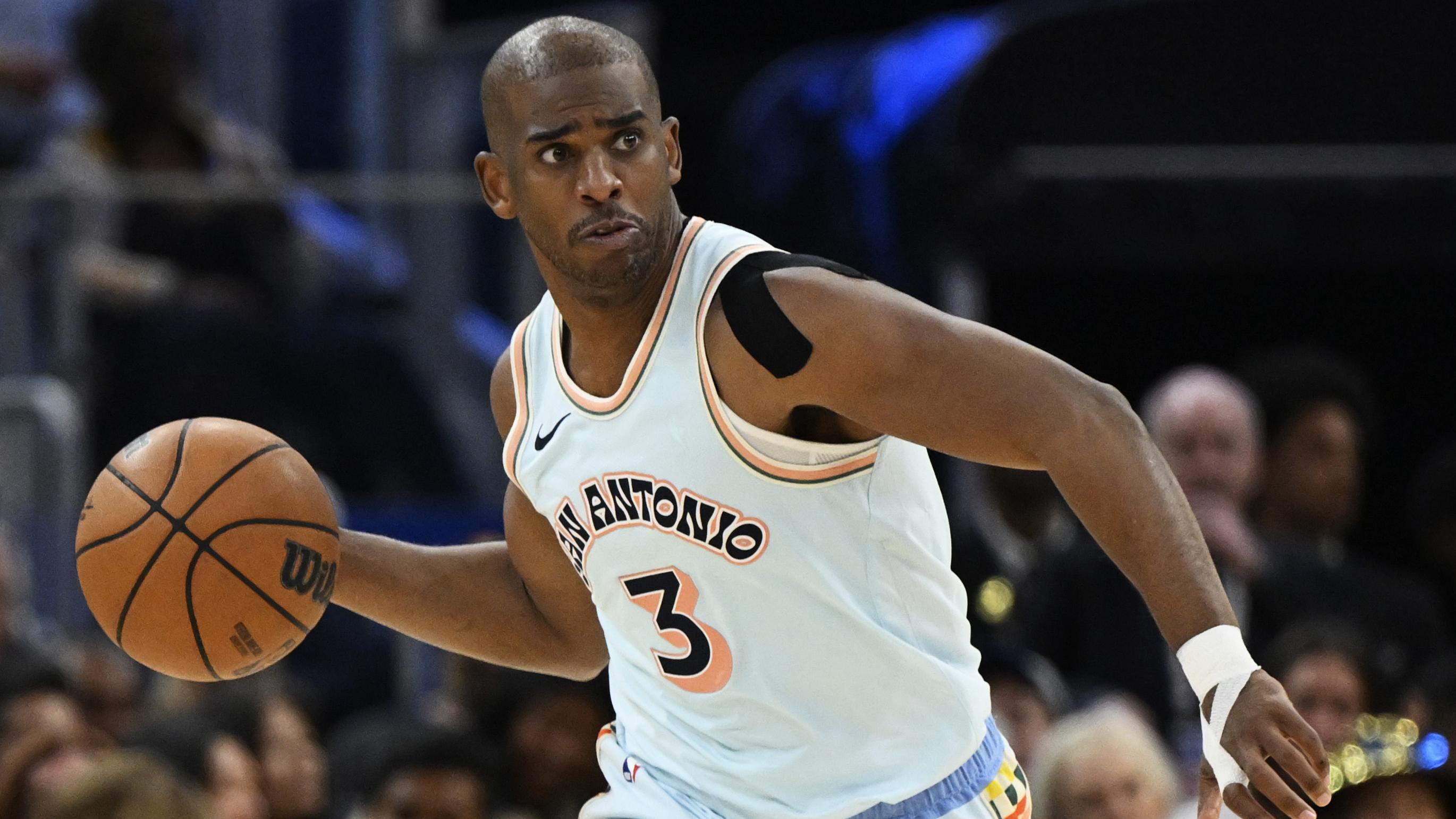 San Antonio Spurs v Golden State Warriors