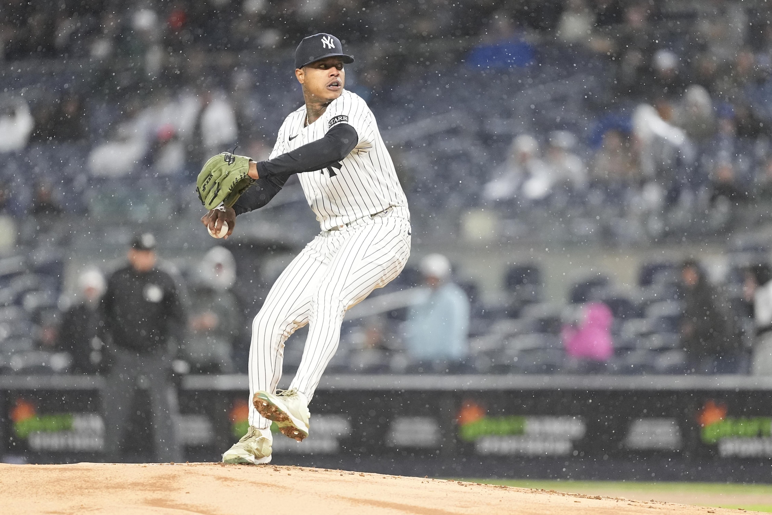 MLB: APR 11 Giants at Yankees MLB: APR 11 Giants at Yankees