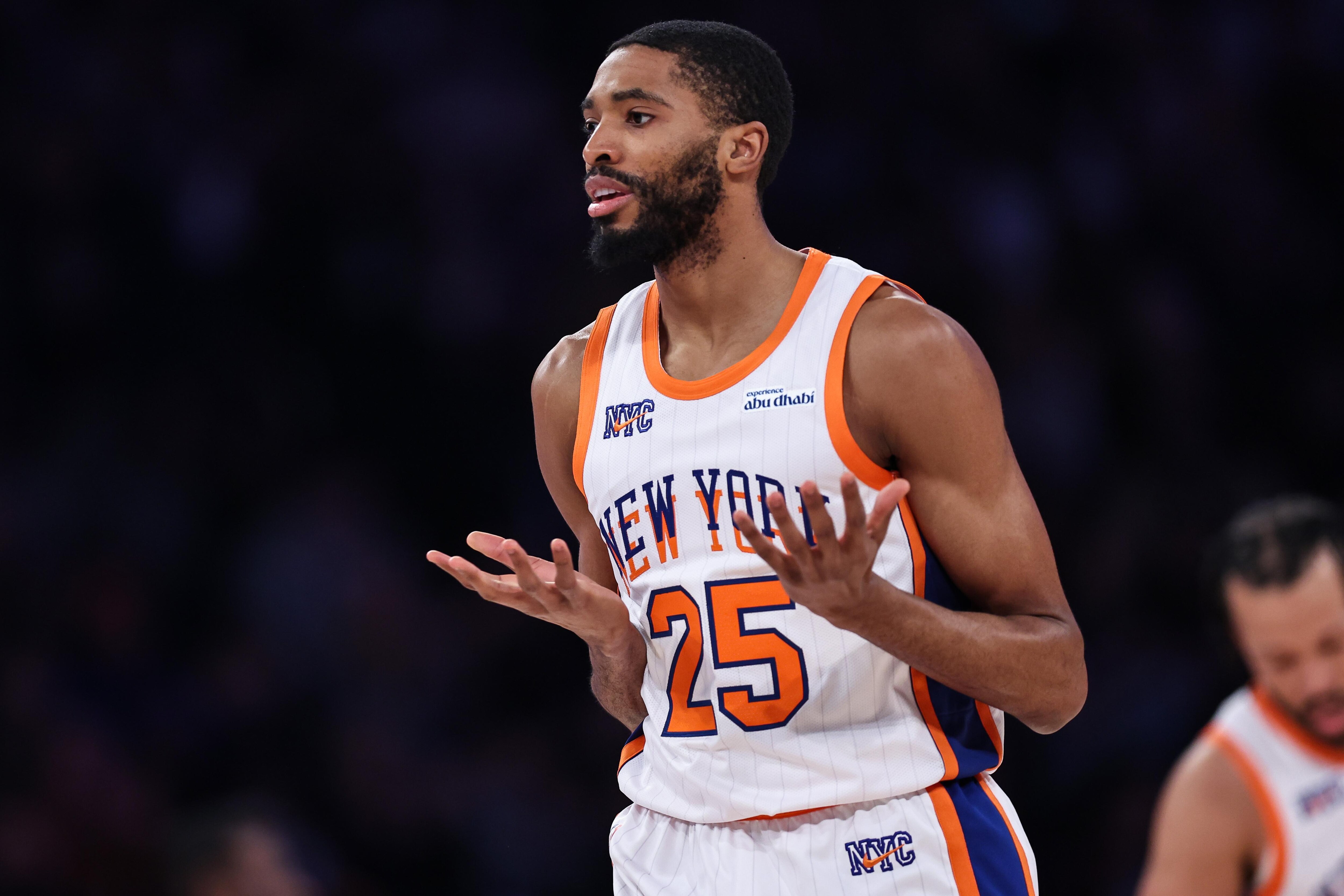 Cleveland Cavaliers v New York Knicks