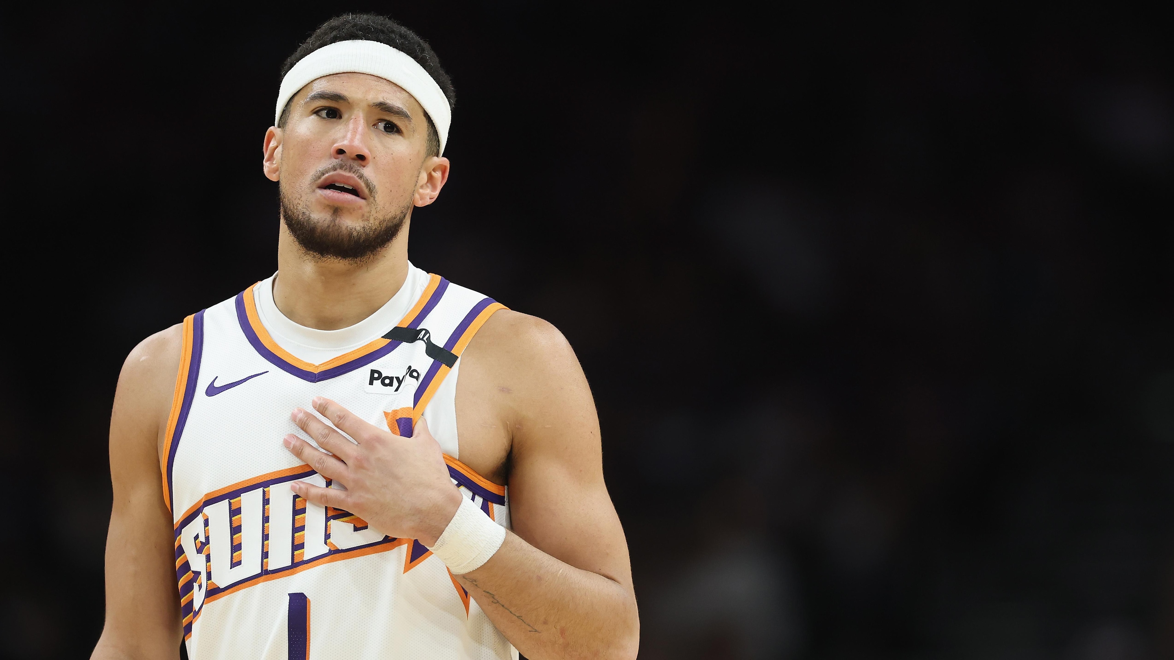 San Antonio Spurs v Phoenix Suns