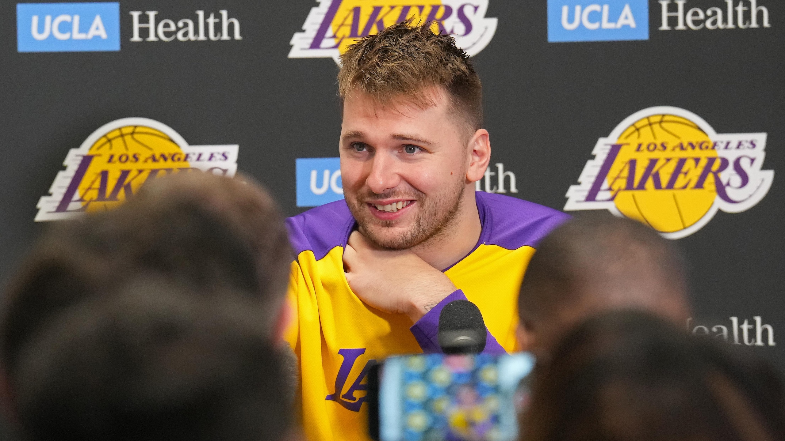 Los Angeles Lakers v Dallas Mavericks