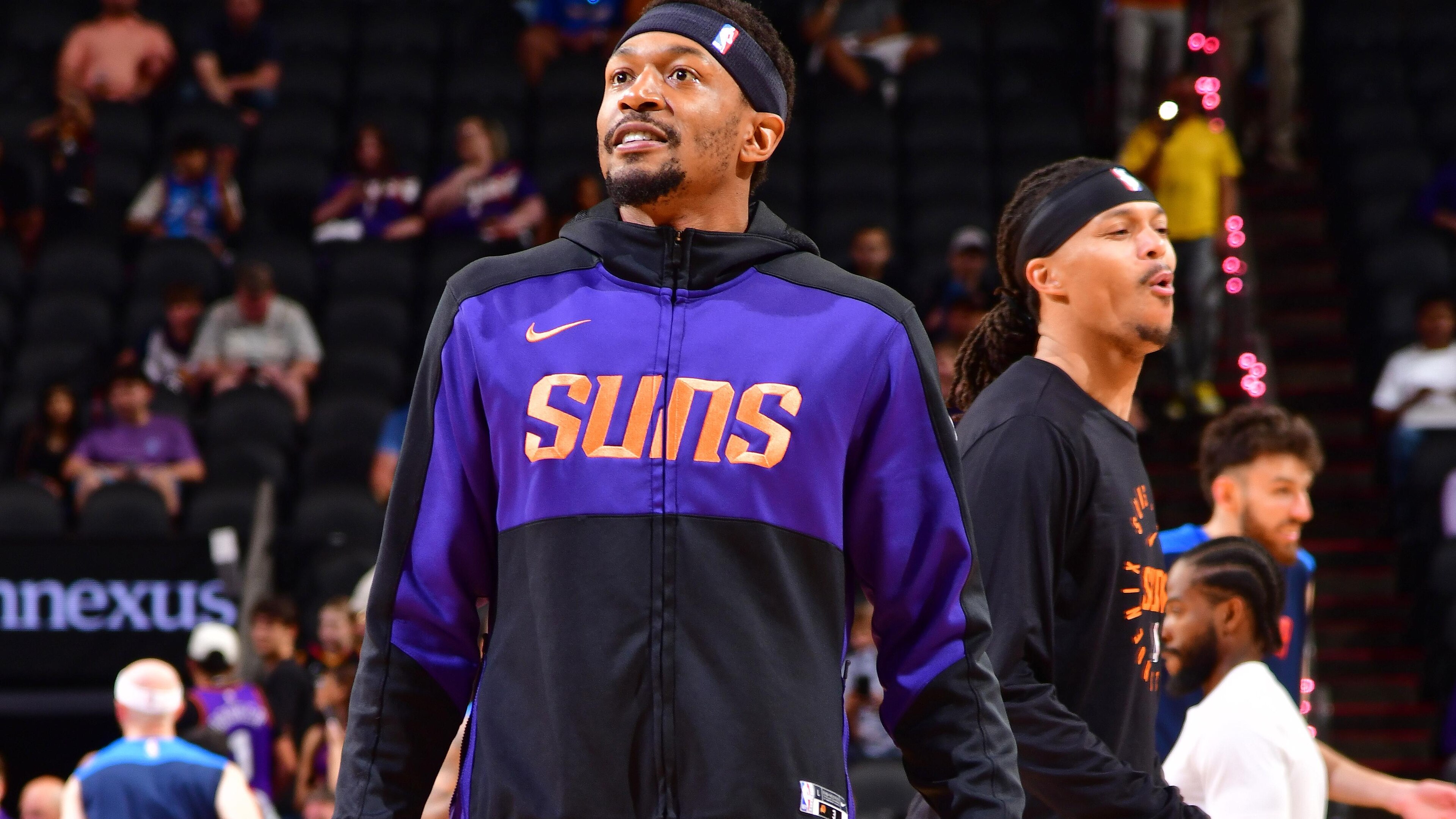 Oklahoma City Thunder v Phoenix Suns Oklahoma City Thunder v Phoenix Suns