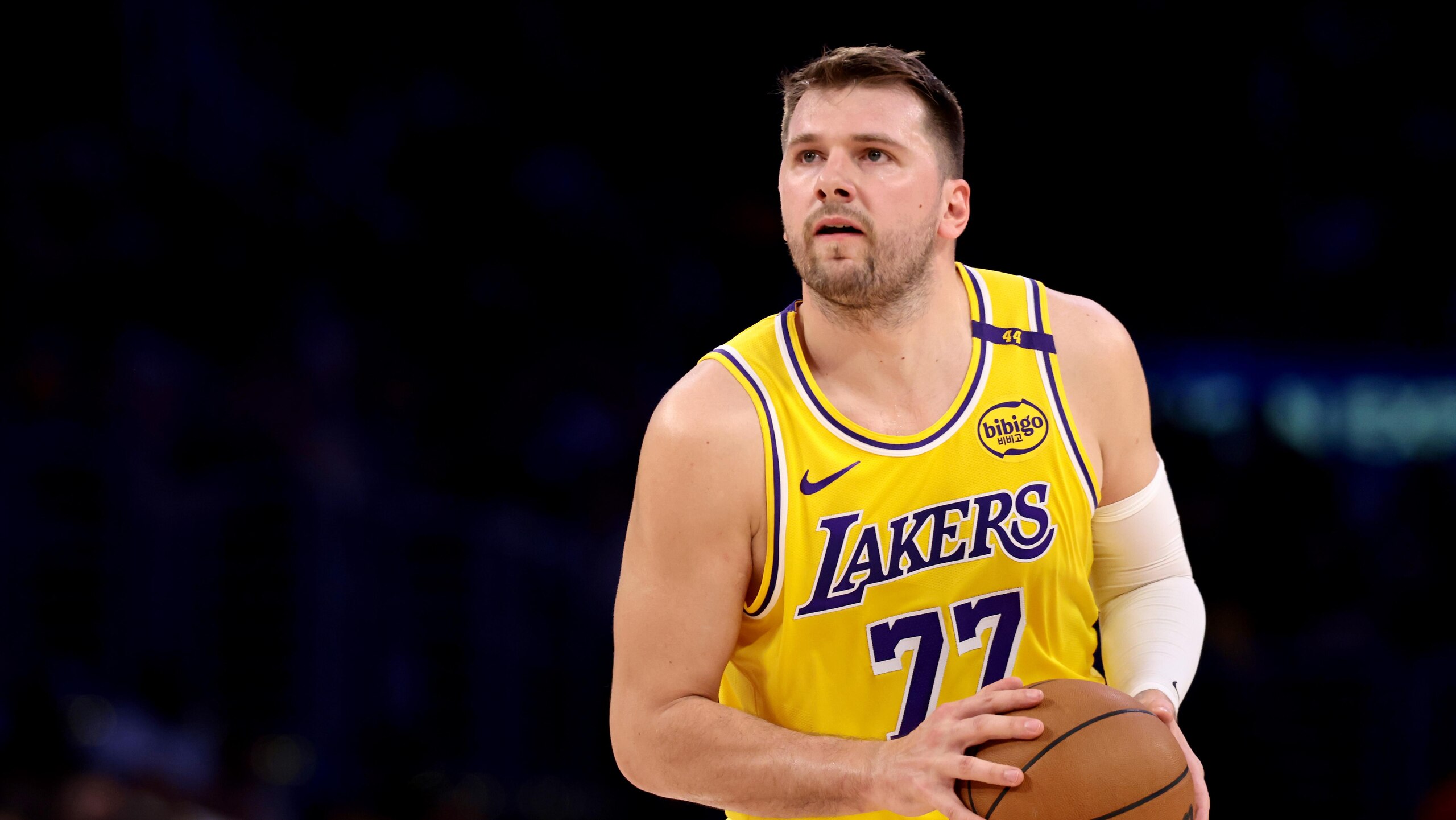 Houston Rockets v Los Angeles Lakers