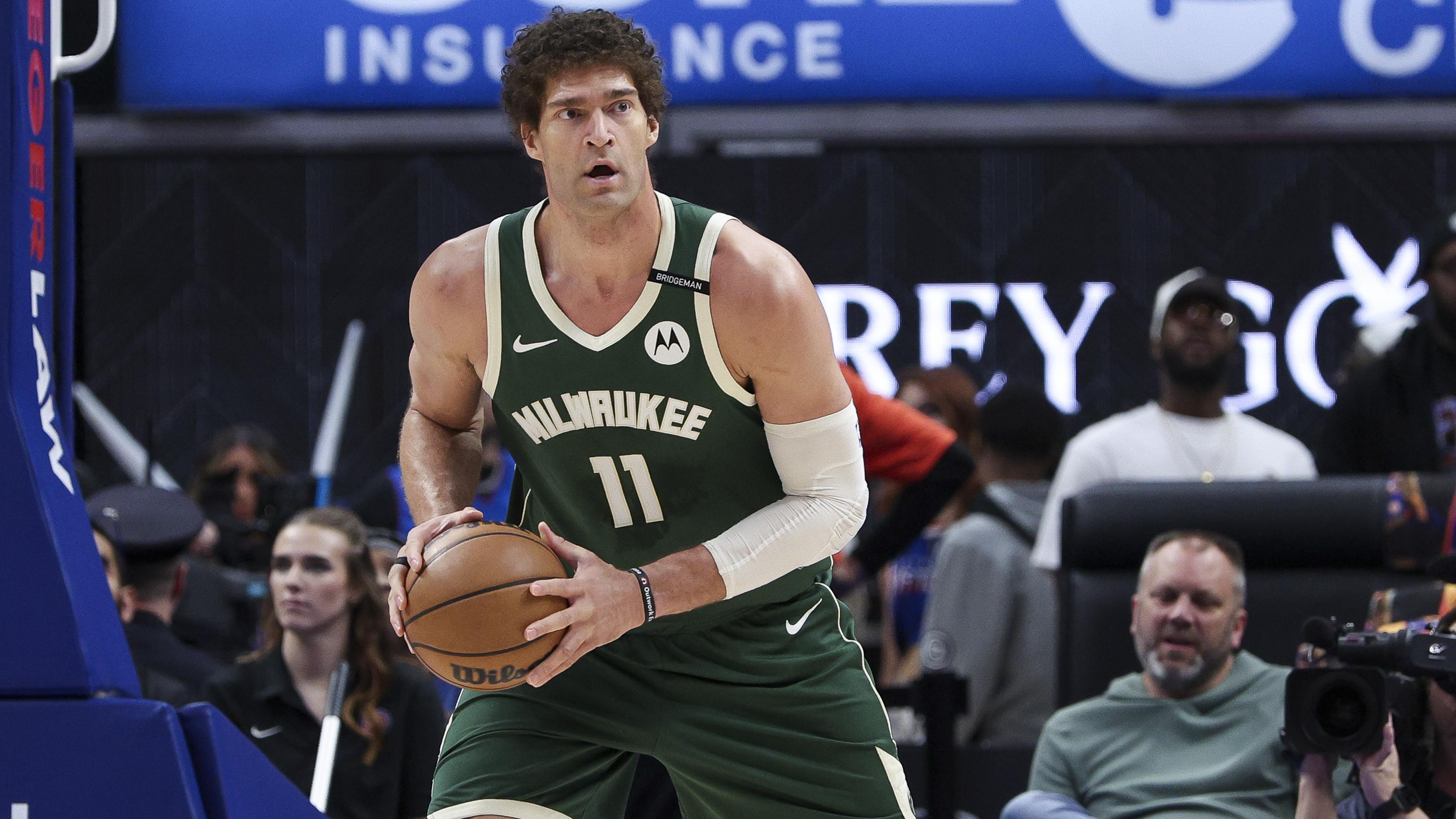 Milwaukee Bucks v Detroit Pistons