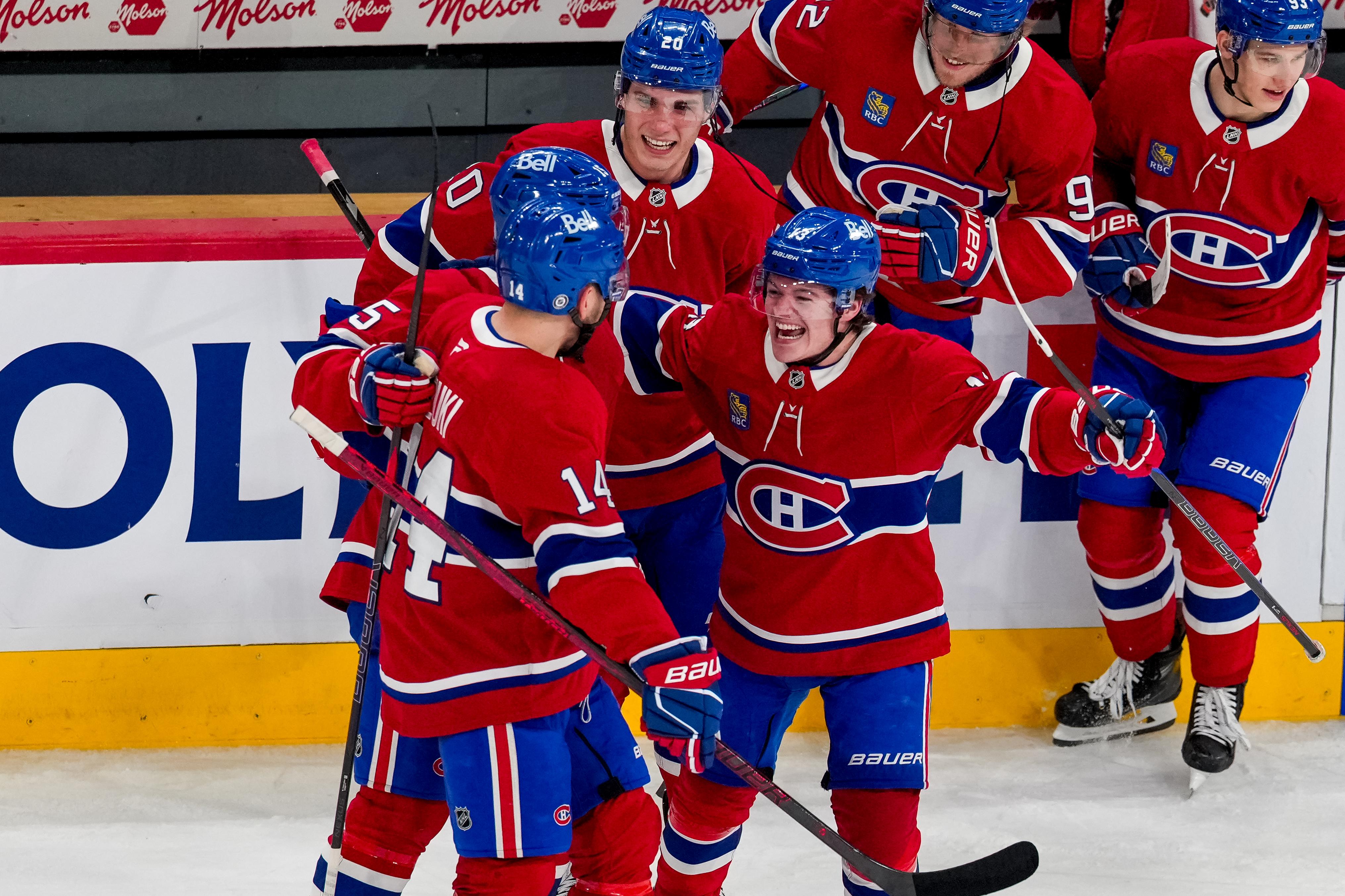 Carolina Hurricanes v Montreal Canadiens