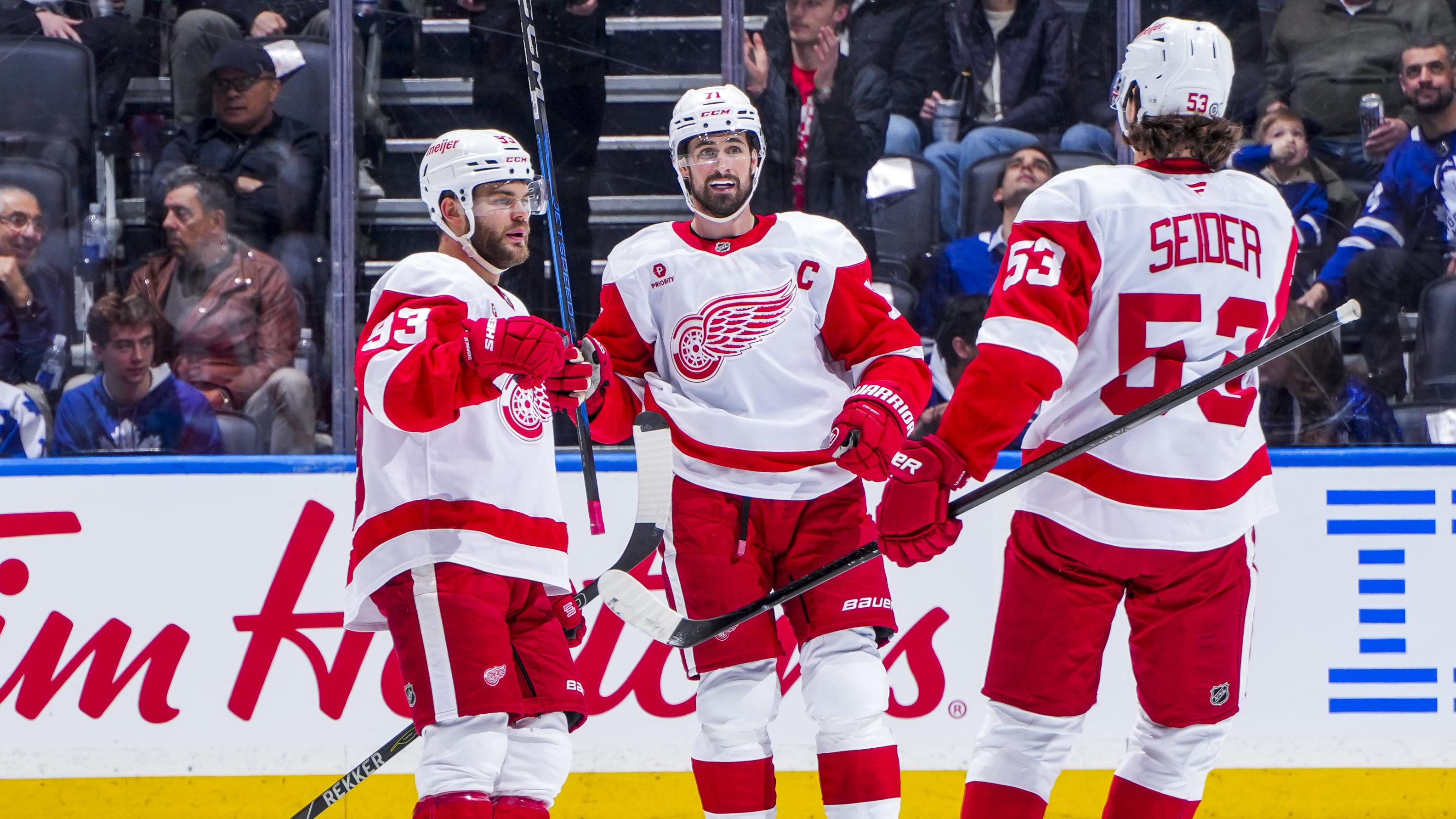 Detroit Red Wings v Toronto Maple Leafs