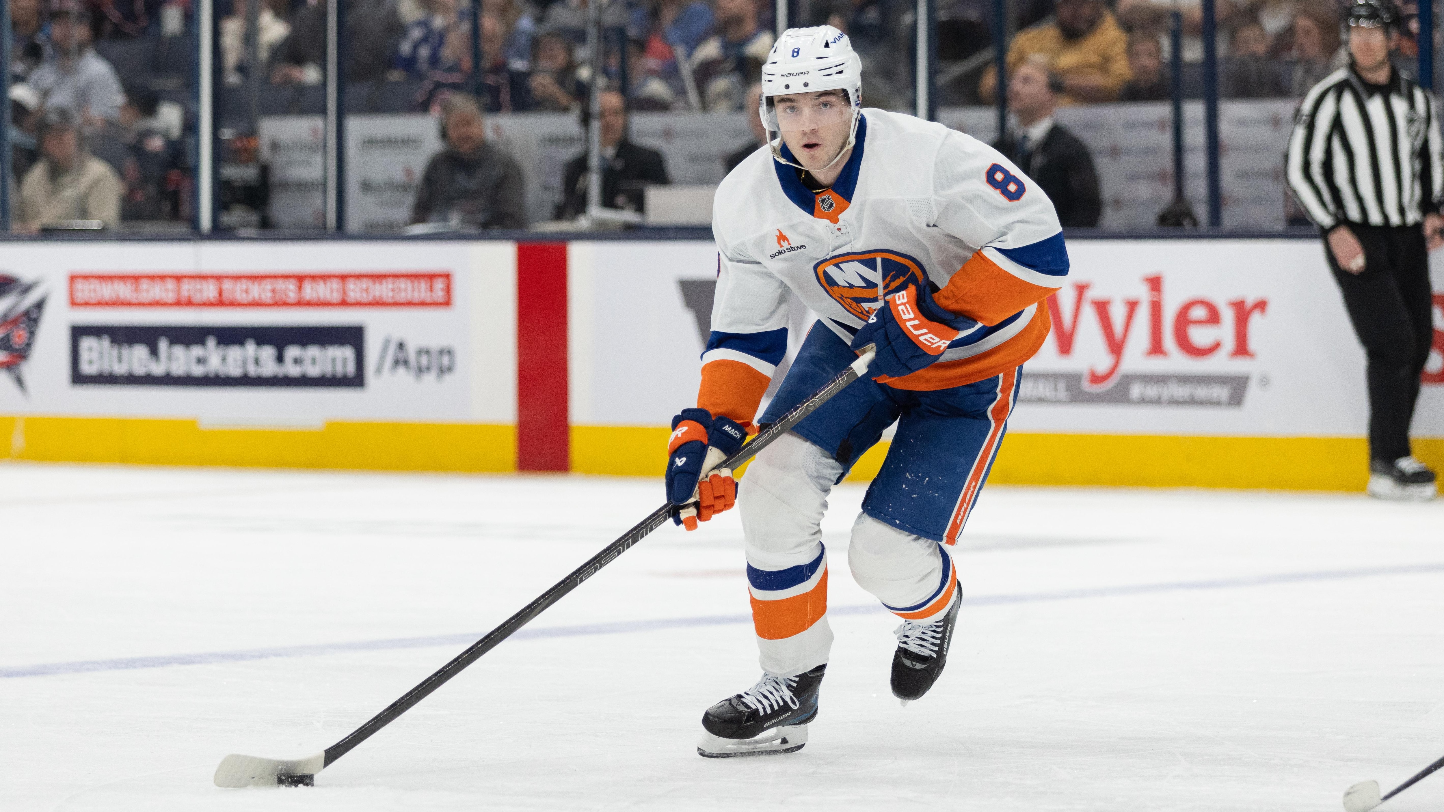 NHL: APR 17 Islanders at Blue Jackets