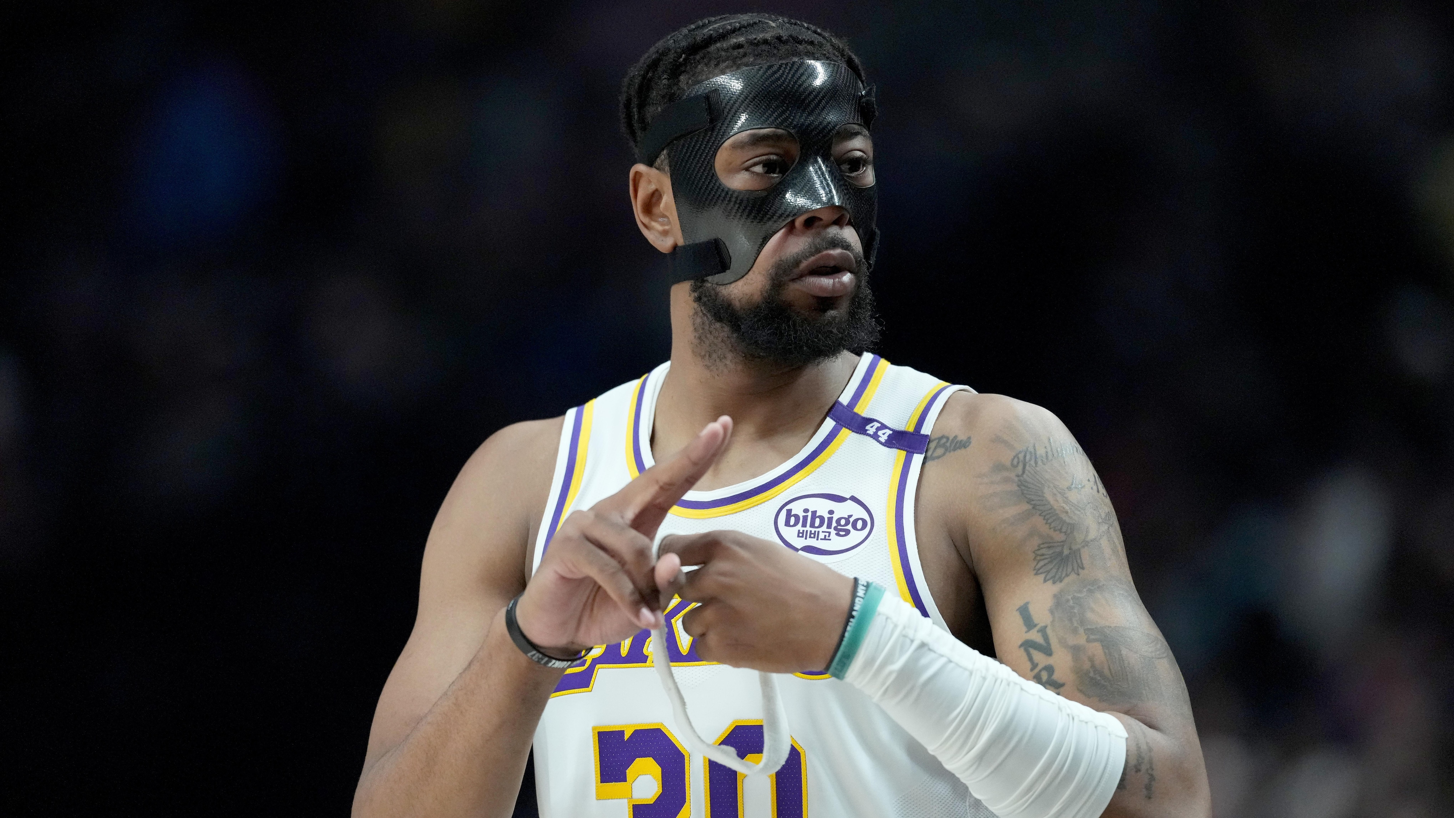 Los Angeles Lakers v Portland Trail Blazers