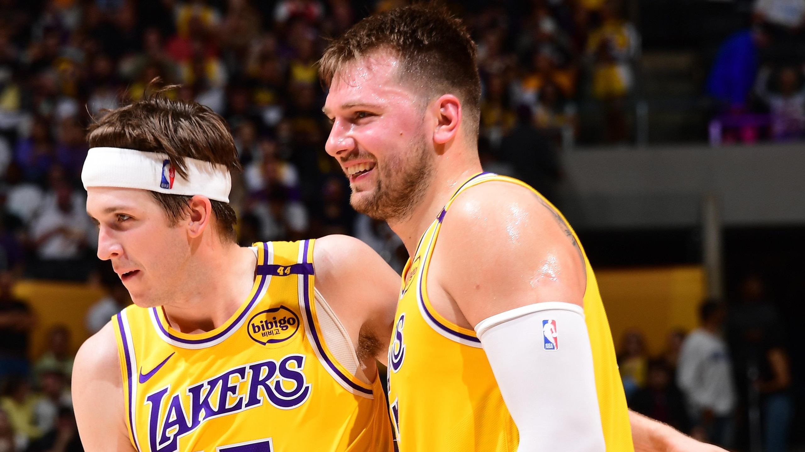 Houston Rockets v Los Angeles Lakers