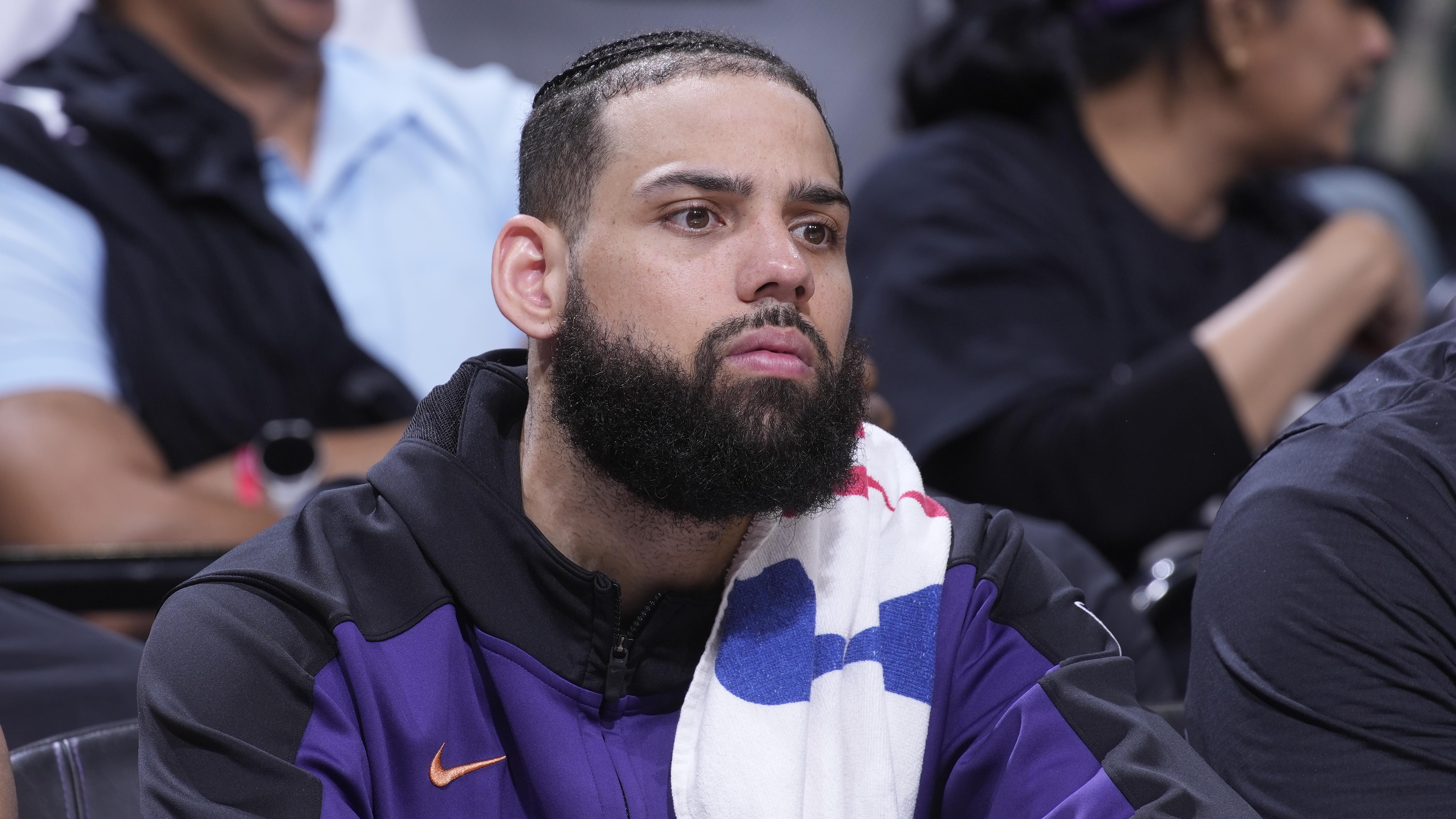 Phoenix Suns v Sacramento Kings