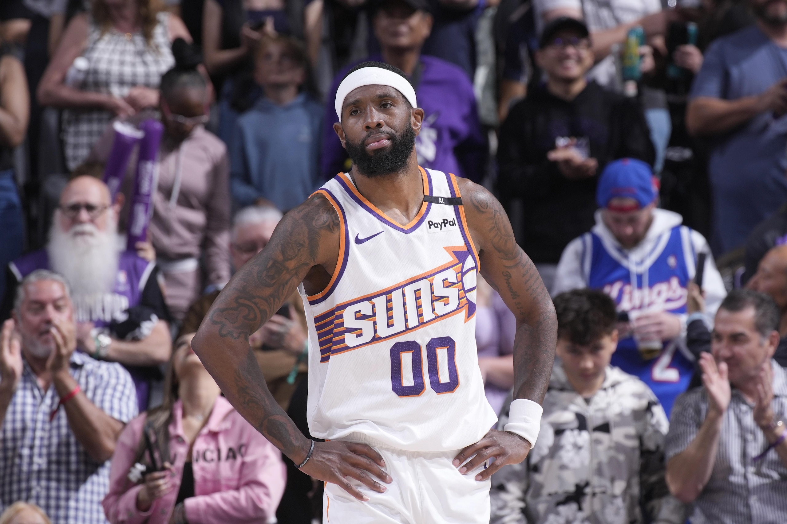 Phoenix Suns v Sacramento Kings