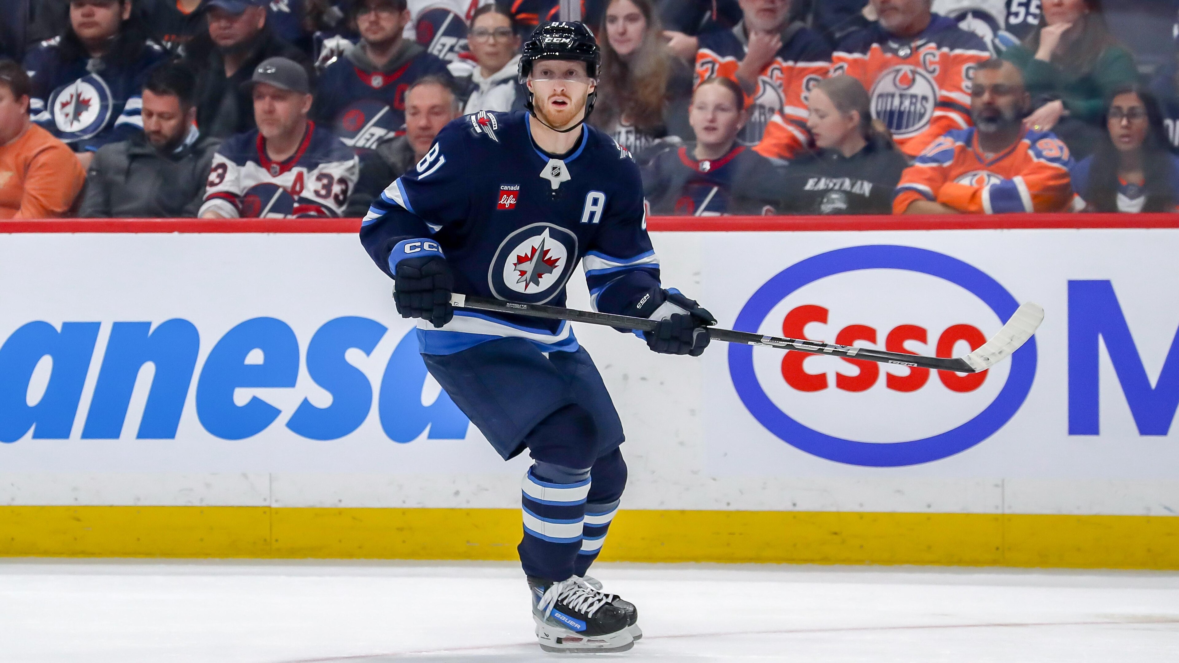 Edmonton Oilers v Winnipeg Jets Edmonton Oilers v Winnipeg Jets