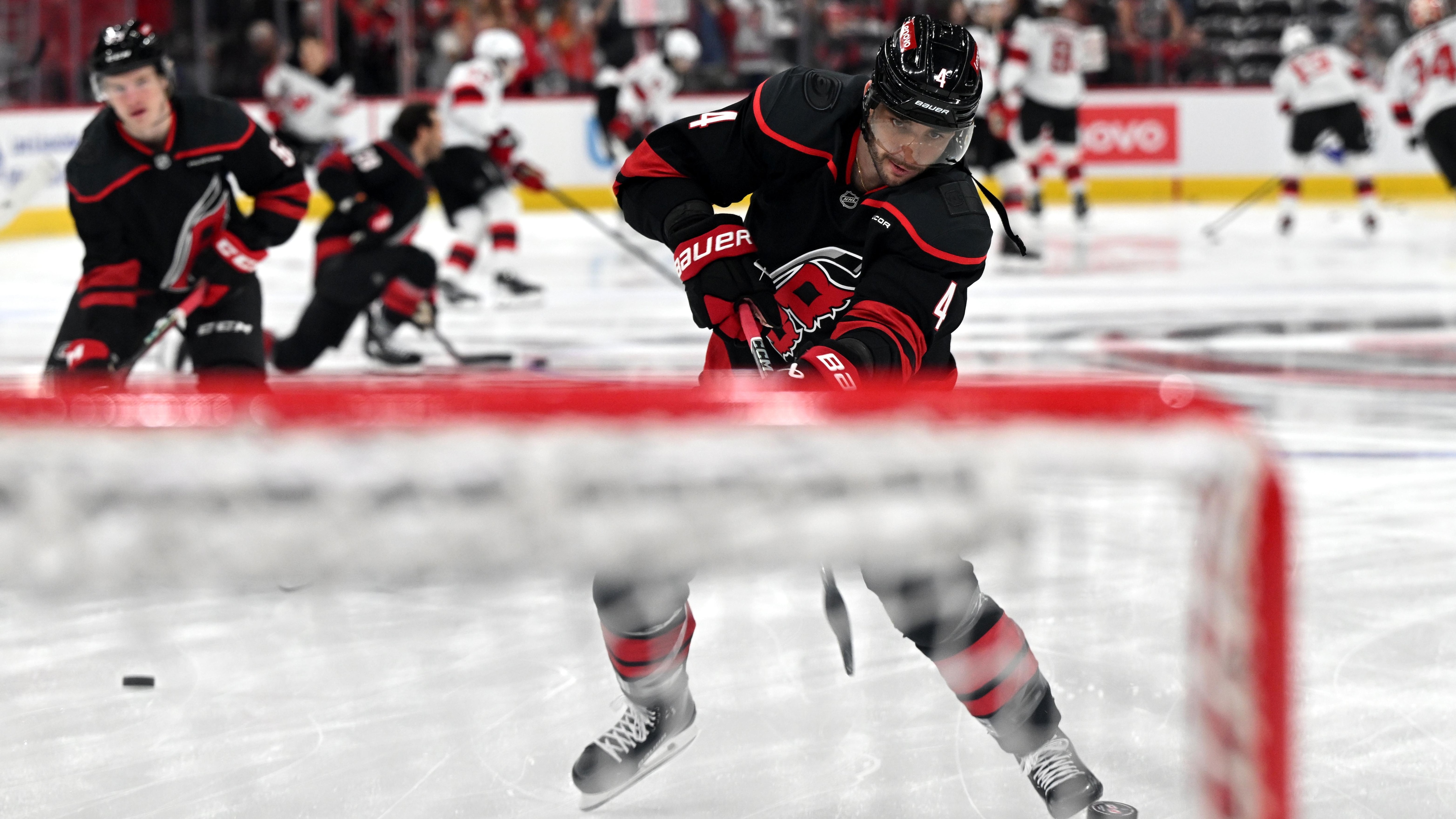 NHL: APR 20 Stanley Cup Playoffs First Round Devils at Hurricanes