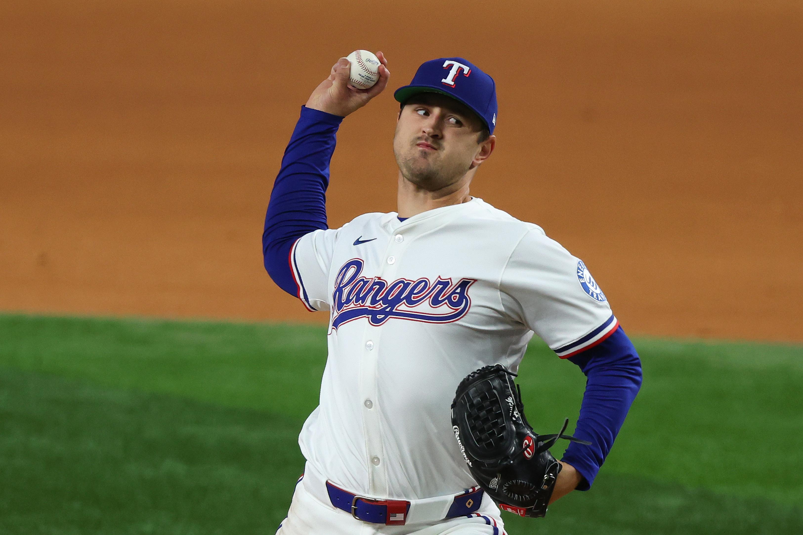 Los Angeles Angels v Texas Rangers