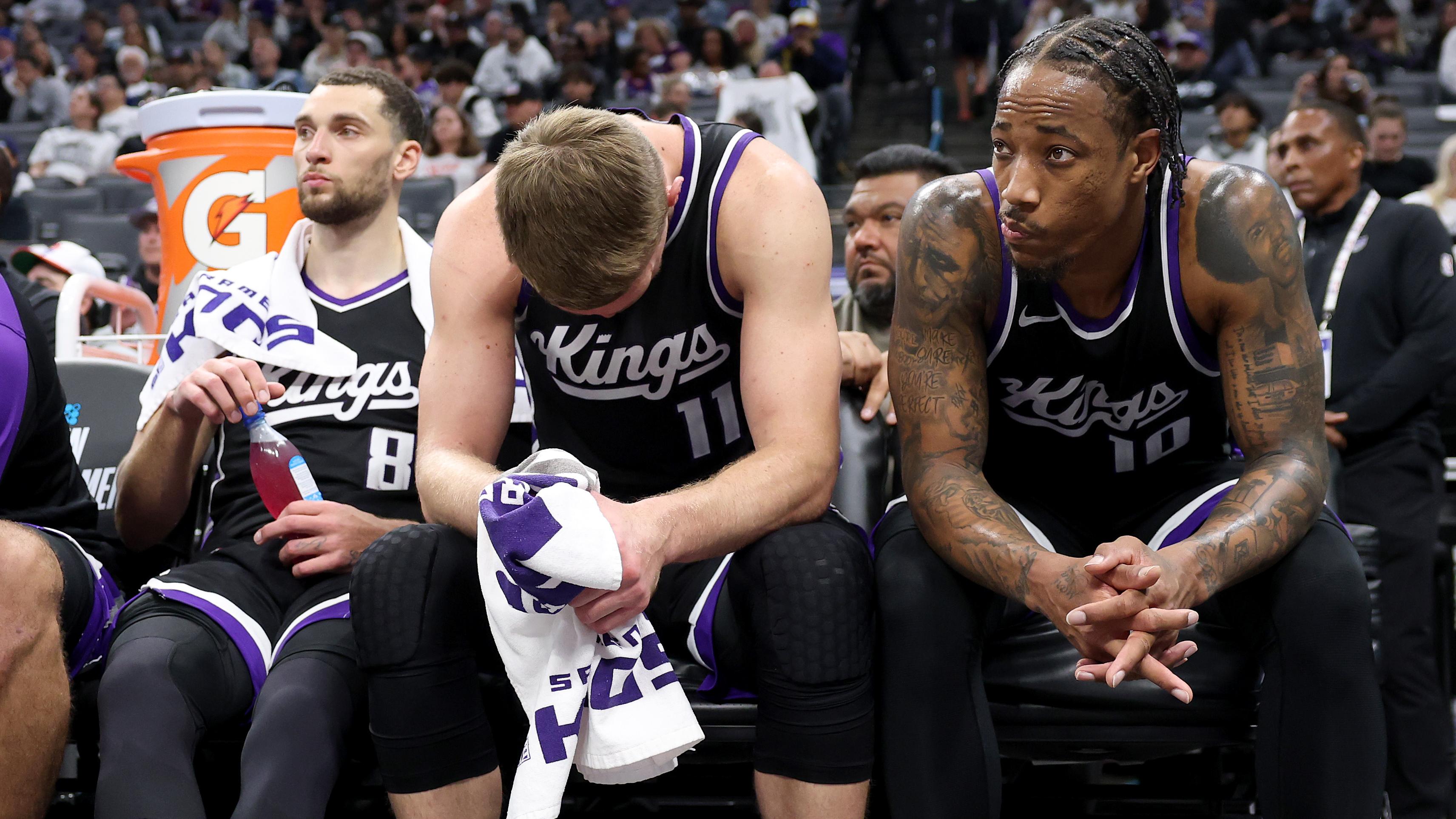 Dallas Mavericks v Sacramento Kings - Play-In Tournament