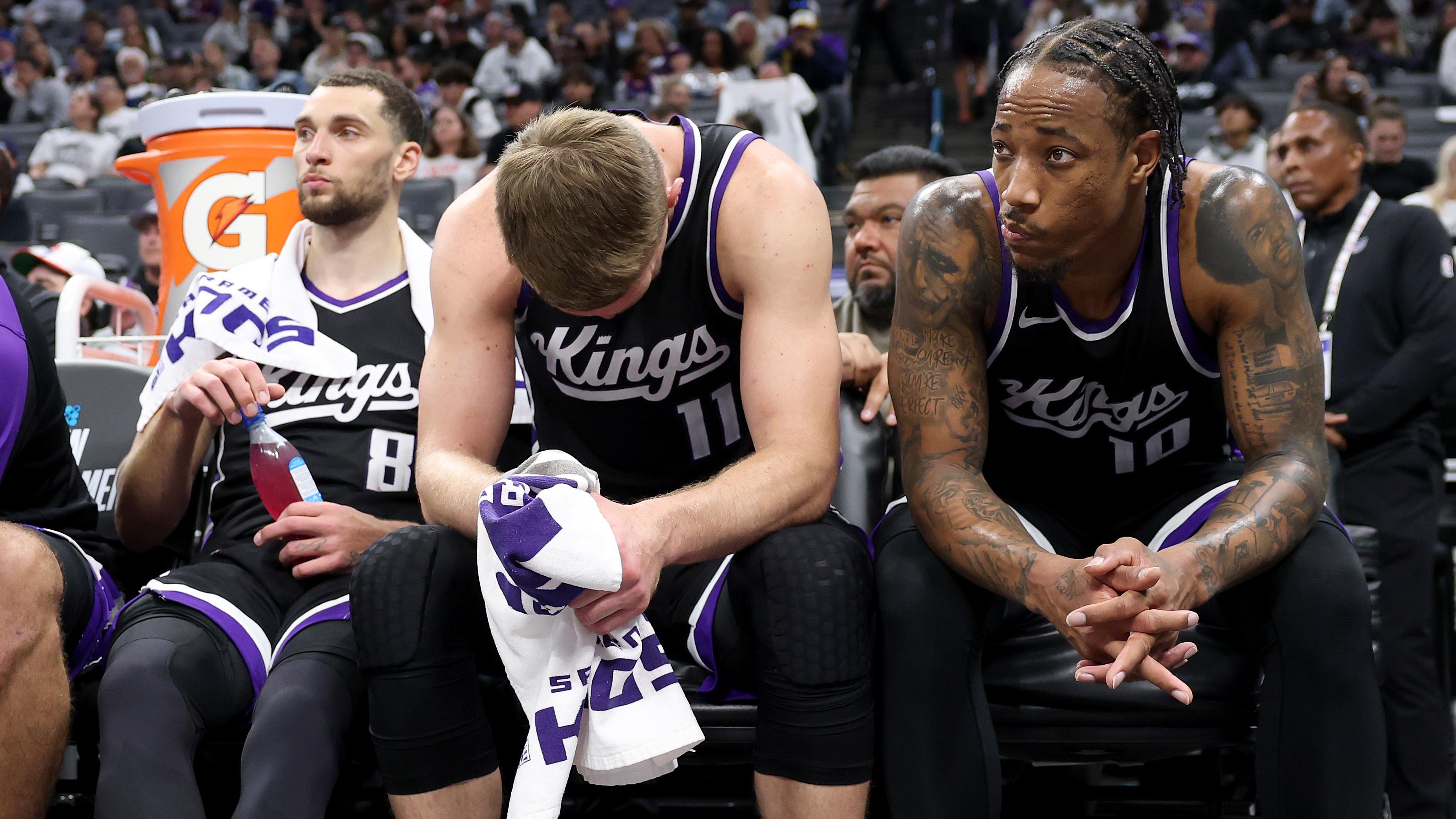 Dallas Mavericks v Sacramento Kings - Play-In Tournament
