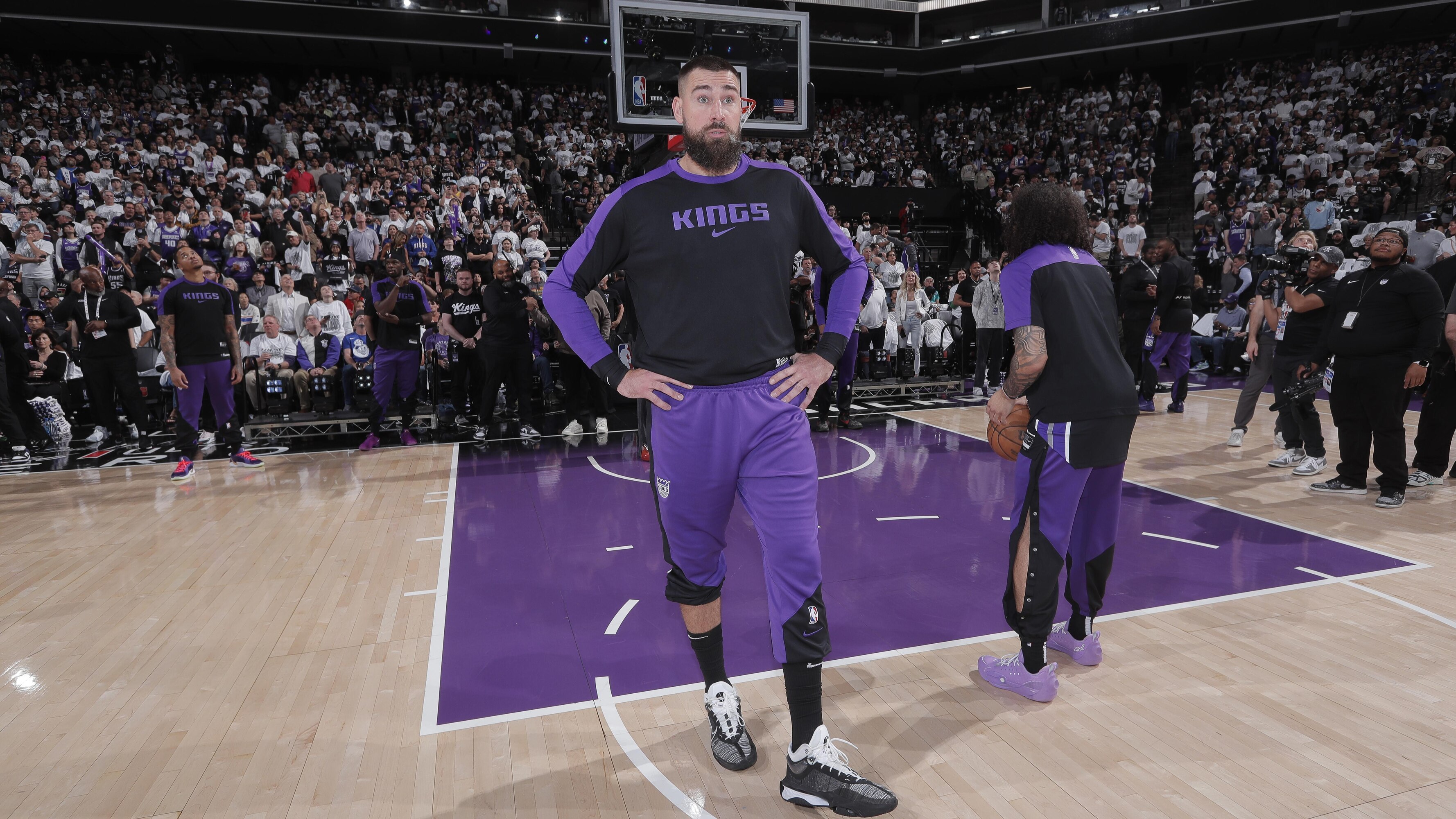 Nuggets Reportedly Intend to have Jonas Valanciunas Honor Contract ...