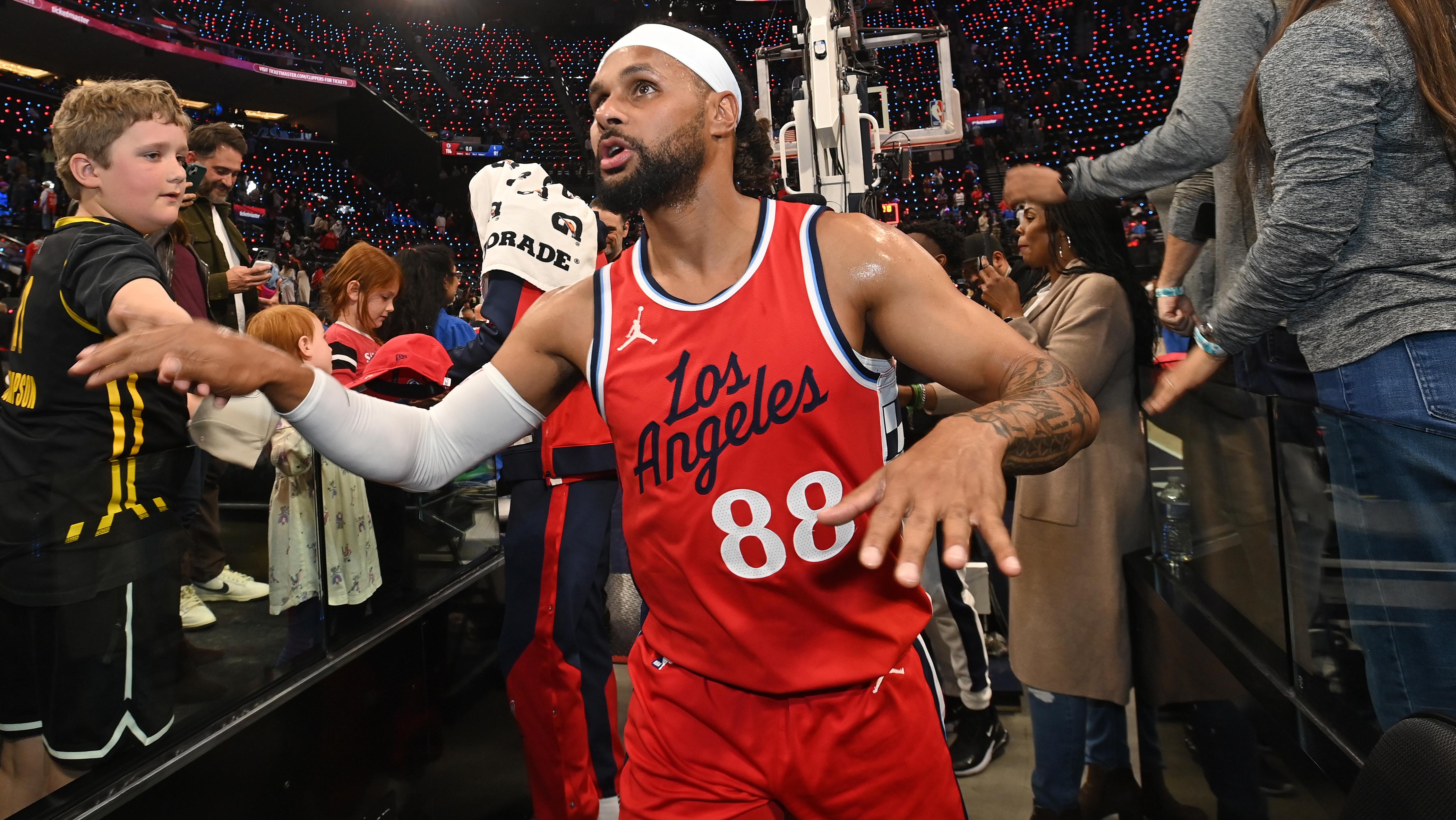 Dallas Mavericks v LA Clippers