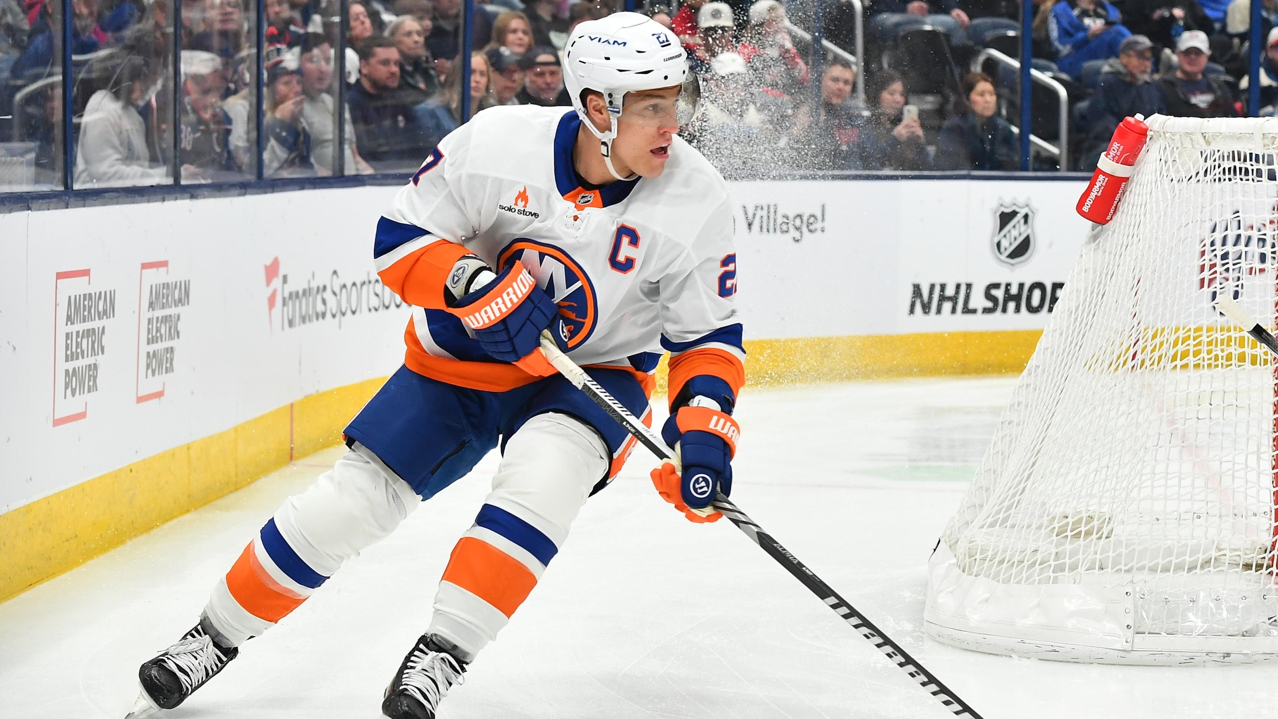 New York Islanders v Columbus Blue Jackets