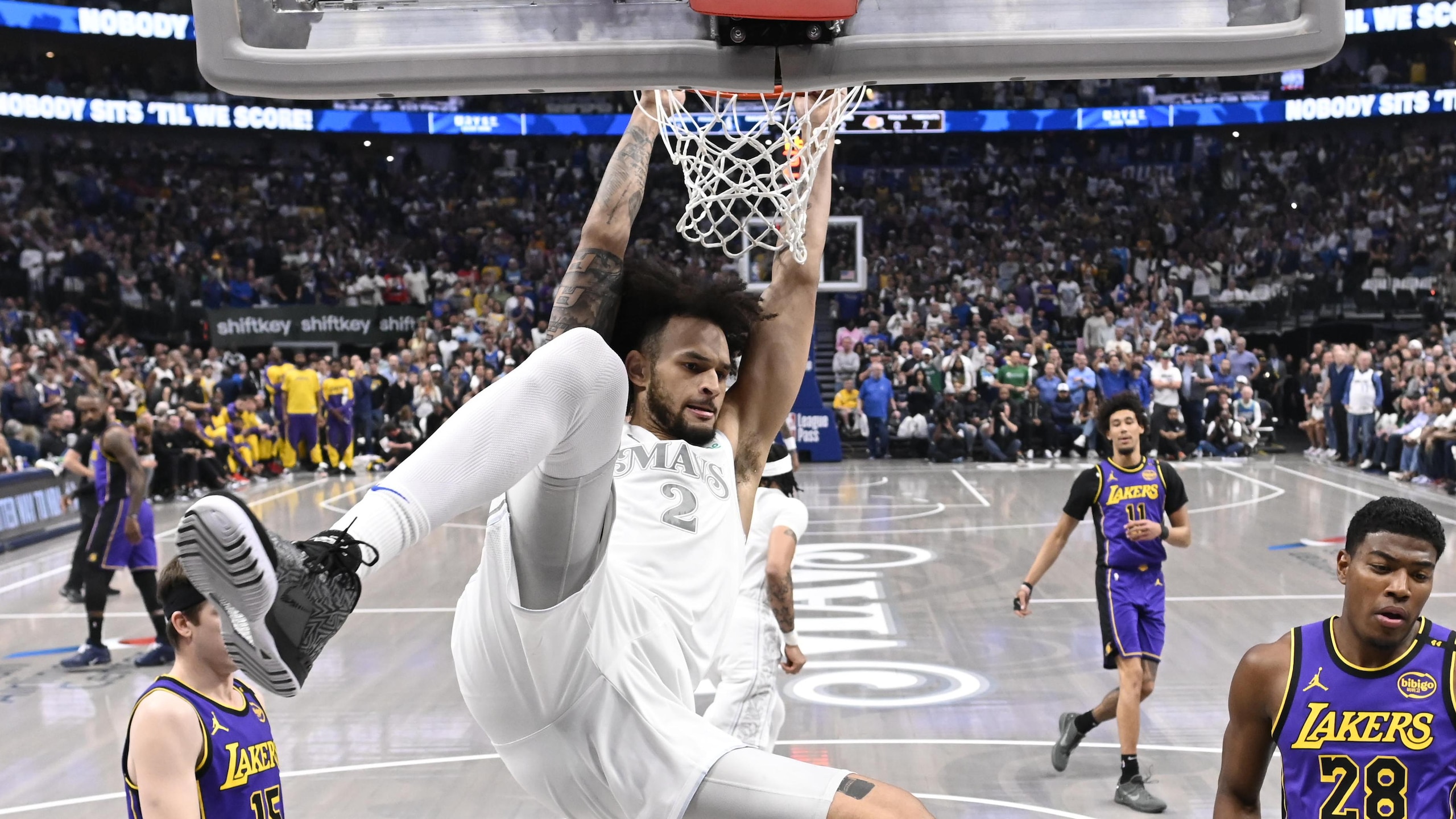 Los Angeles Lakers vs Dallas Mavericks