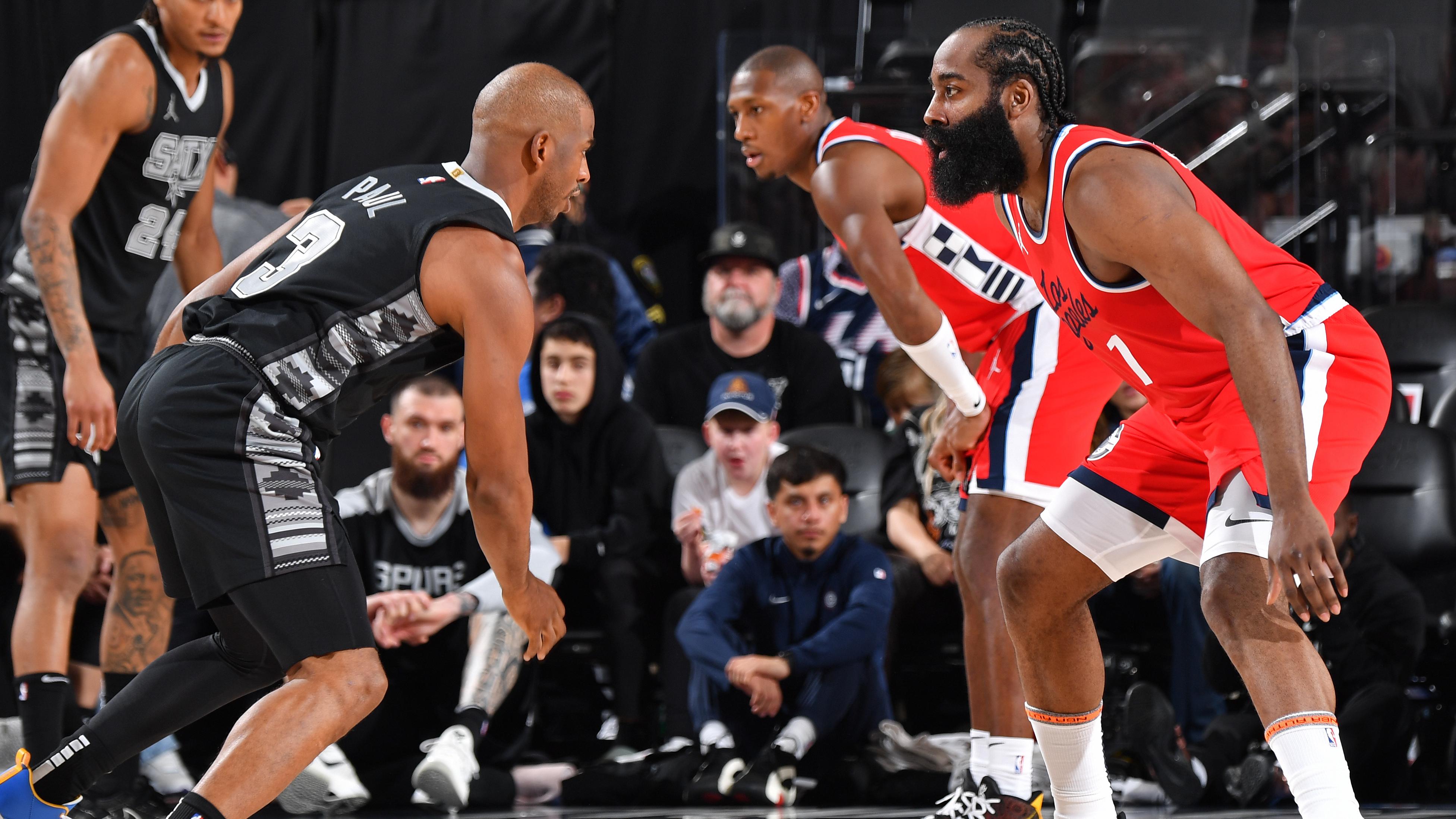 San Antonio Spurs v Los Angeles Clippers