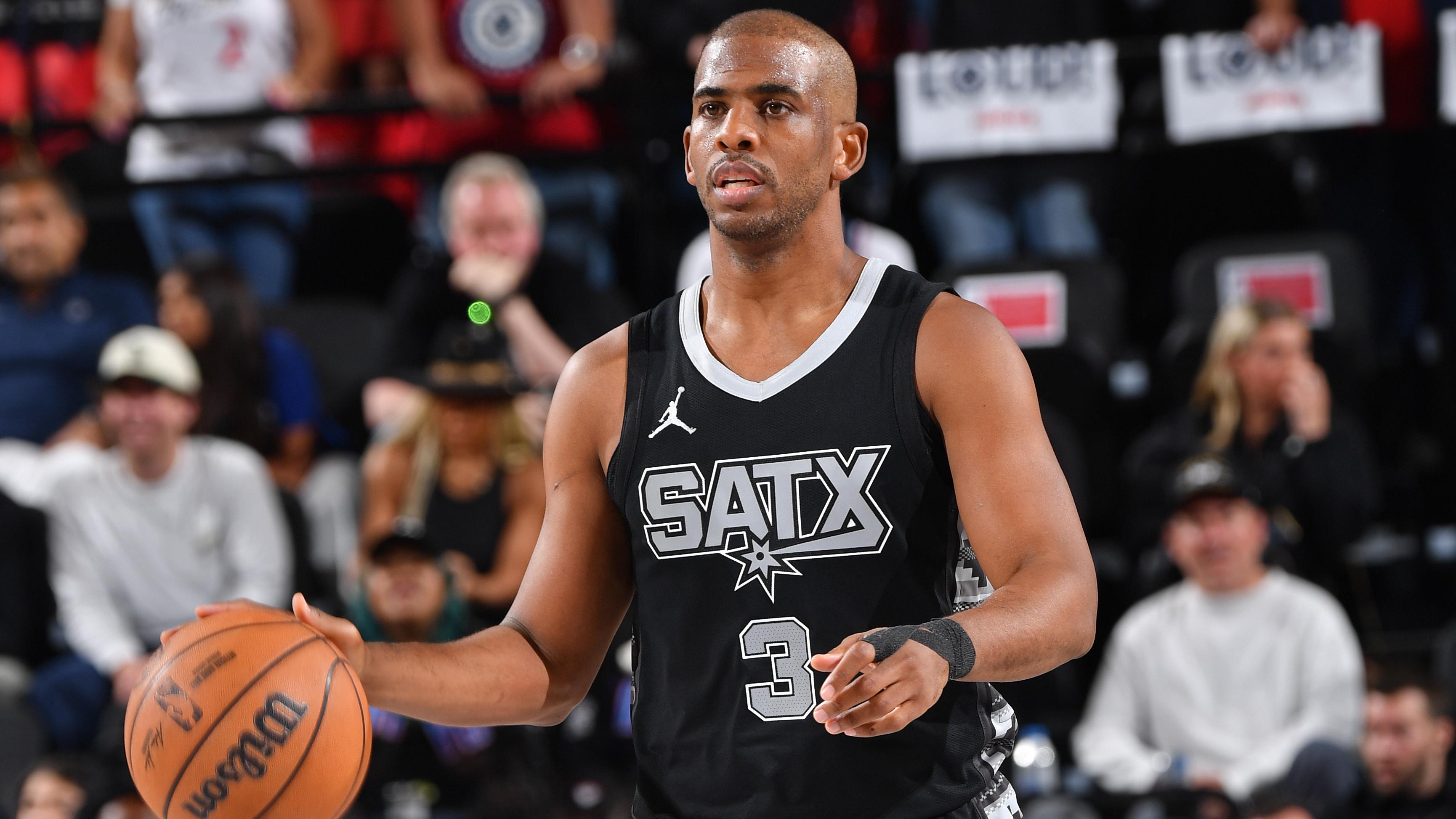 San Antonio Spurs v Los Angeles Clippers