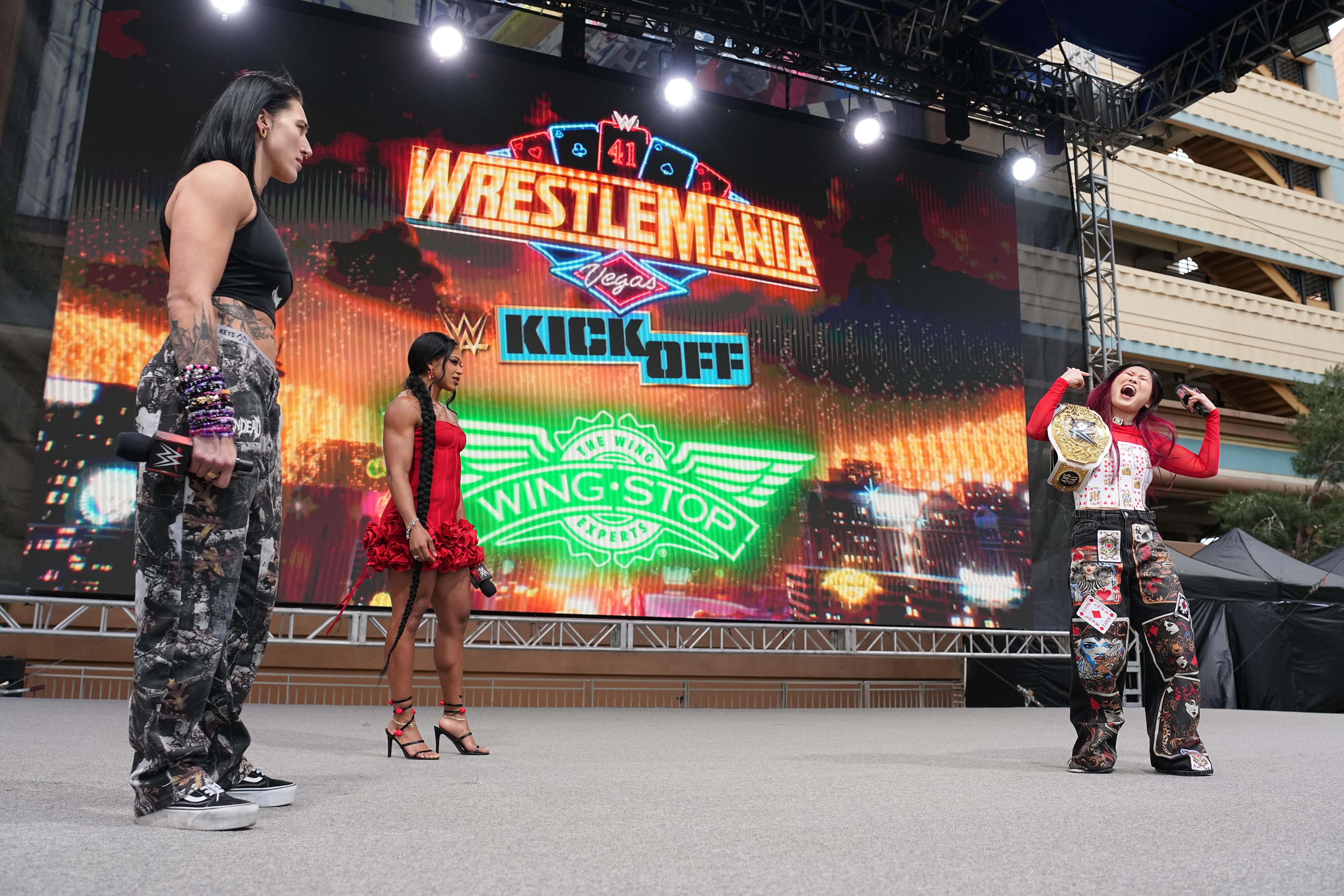 WrestleMania 41 - Previews