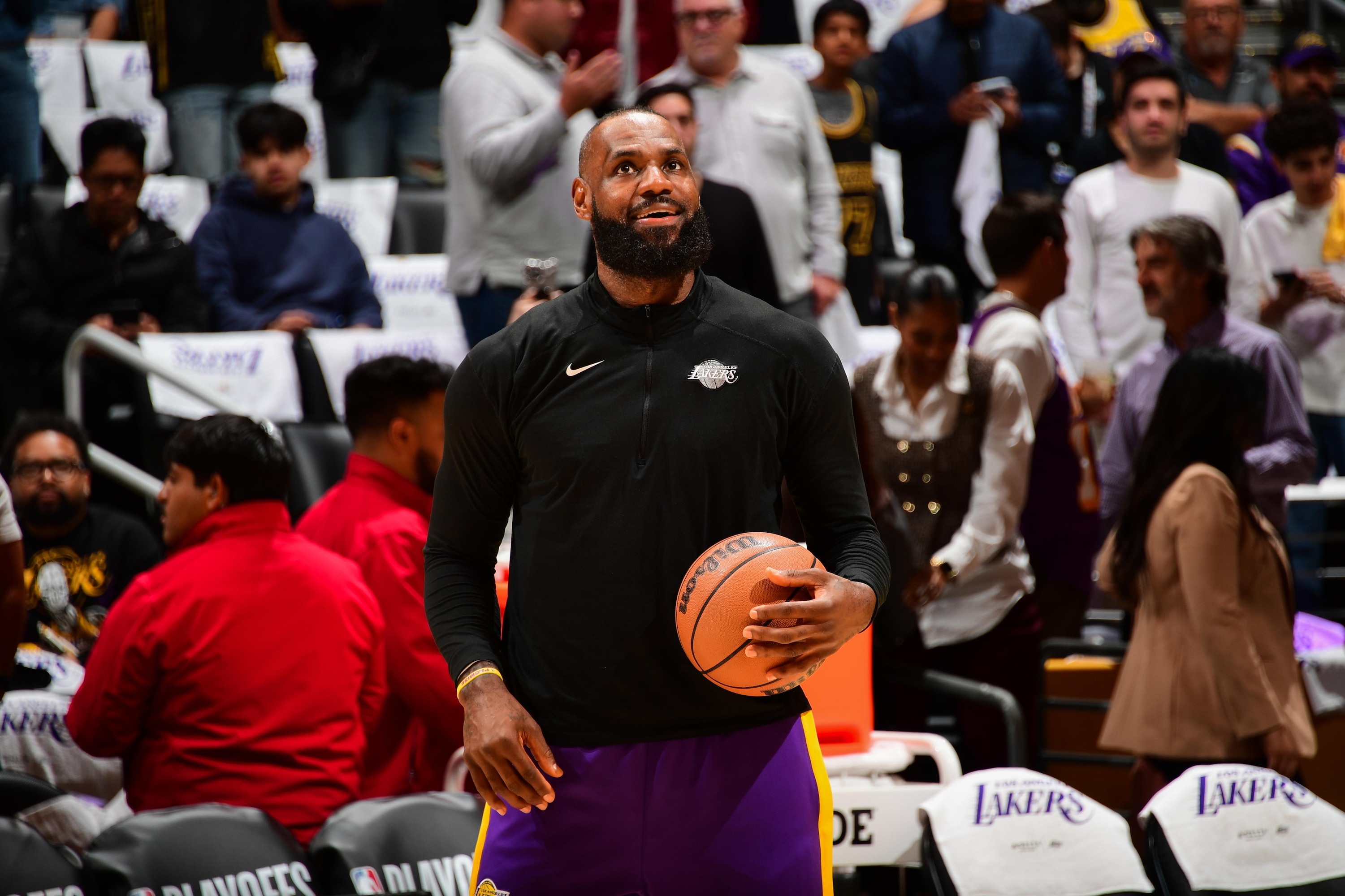 Lakers' LeBron James Jokes He's Not 'Great Friends' With the Analytics Department