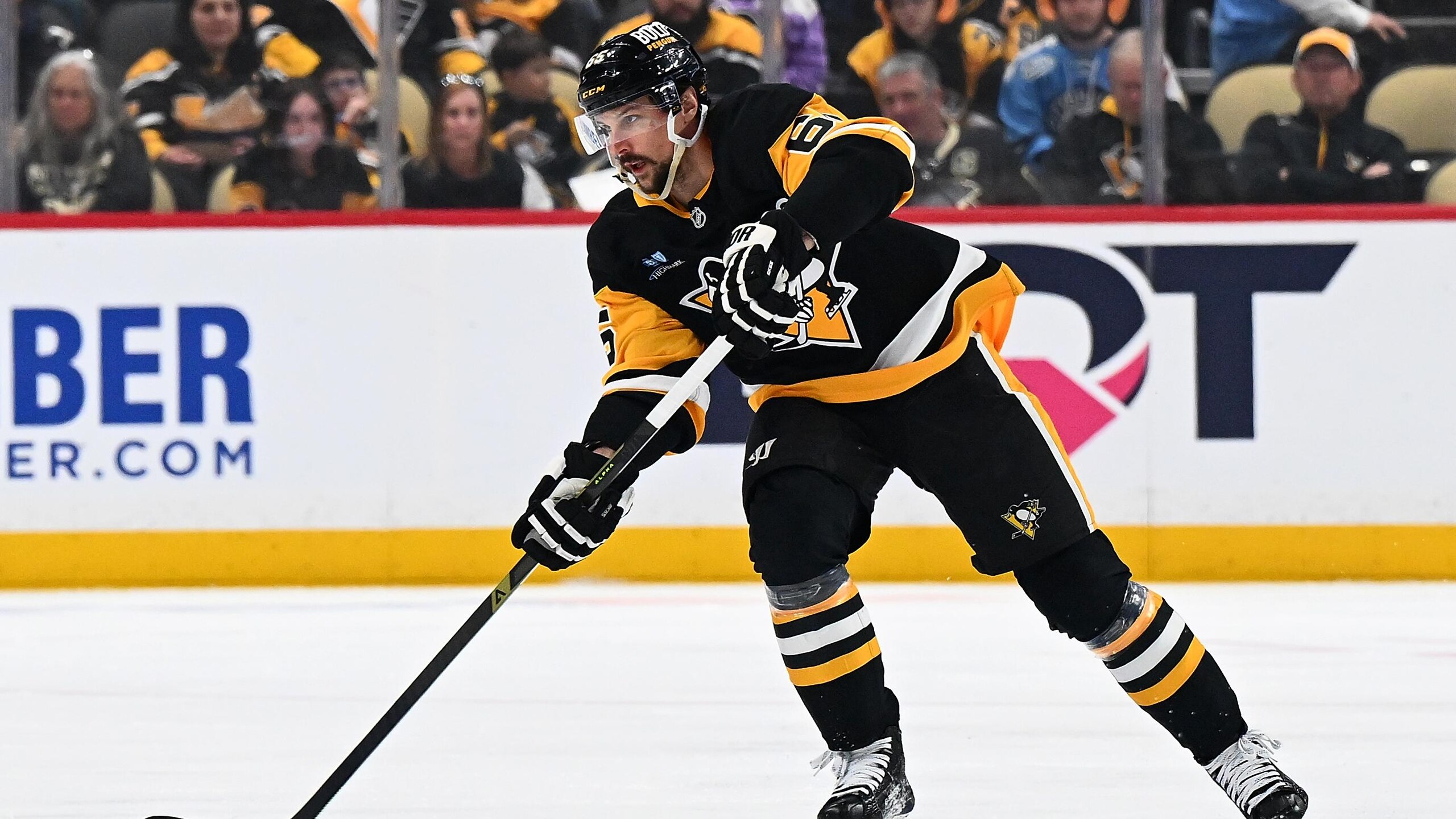 Boston Bruins v Pittsburgh Penguins