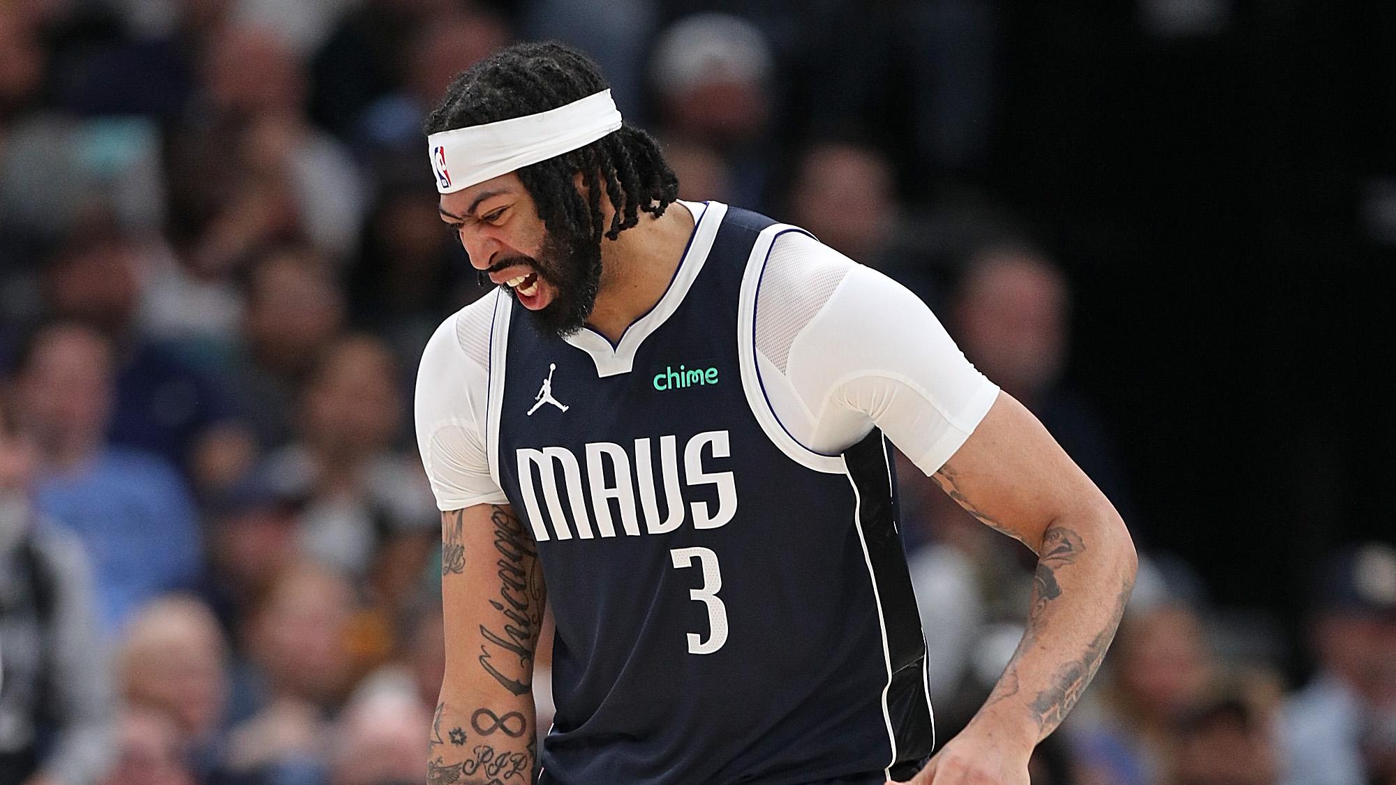 Dallas Mavericks v Memphis Grizzlies - Play-In Tournament