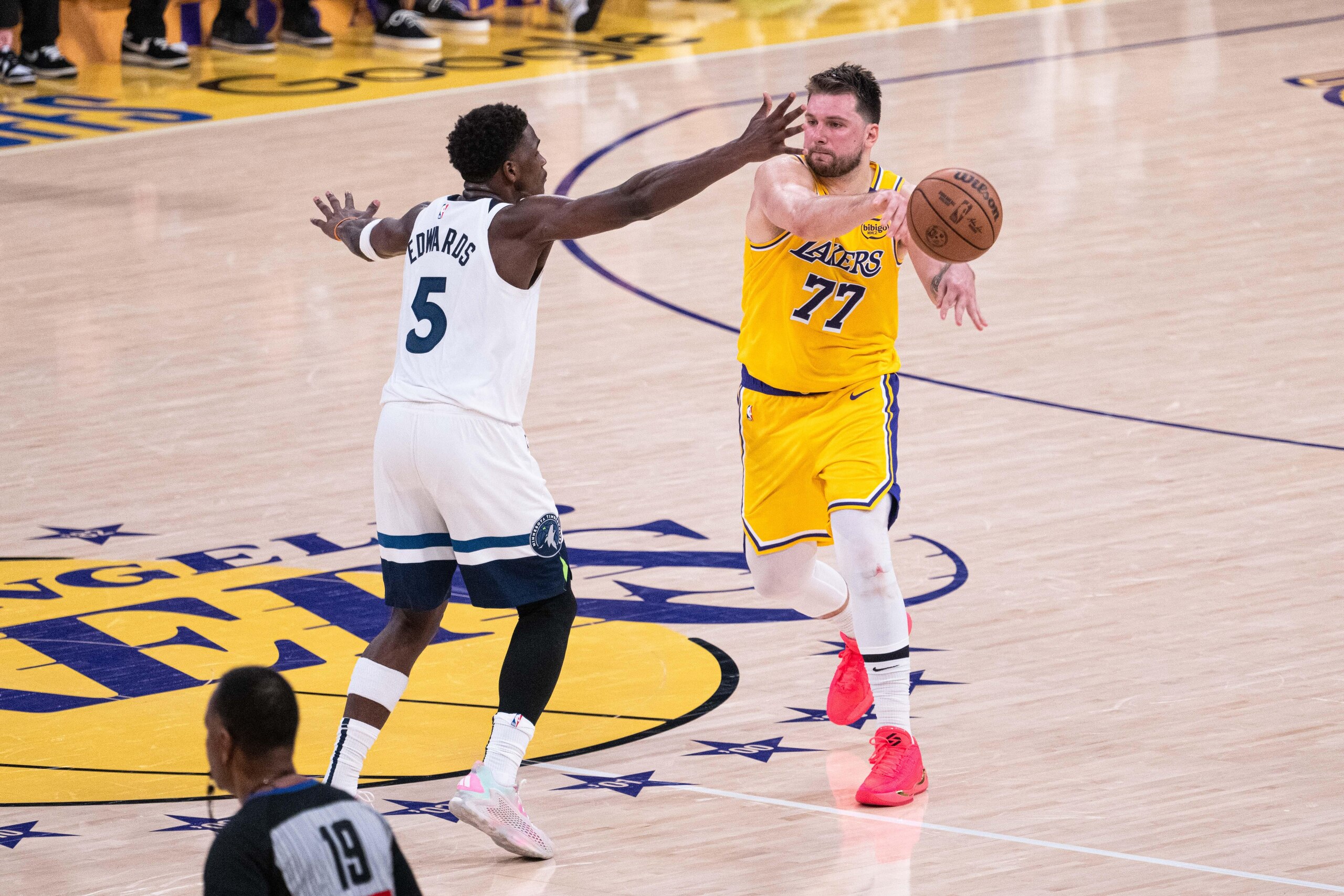 Los Angeles Lakers vs Minnesota Timberwolves - Playoff Game 2 Los Angeles Lakers vs Minnesota Timberwolves - Playoff Game 2