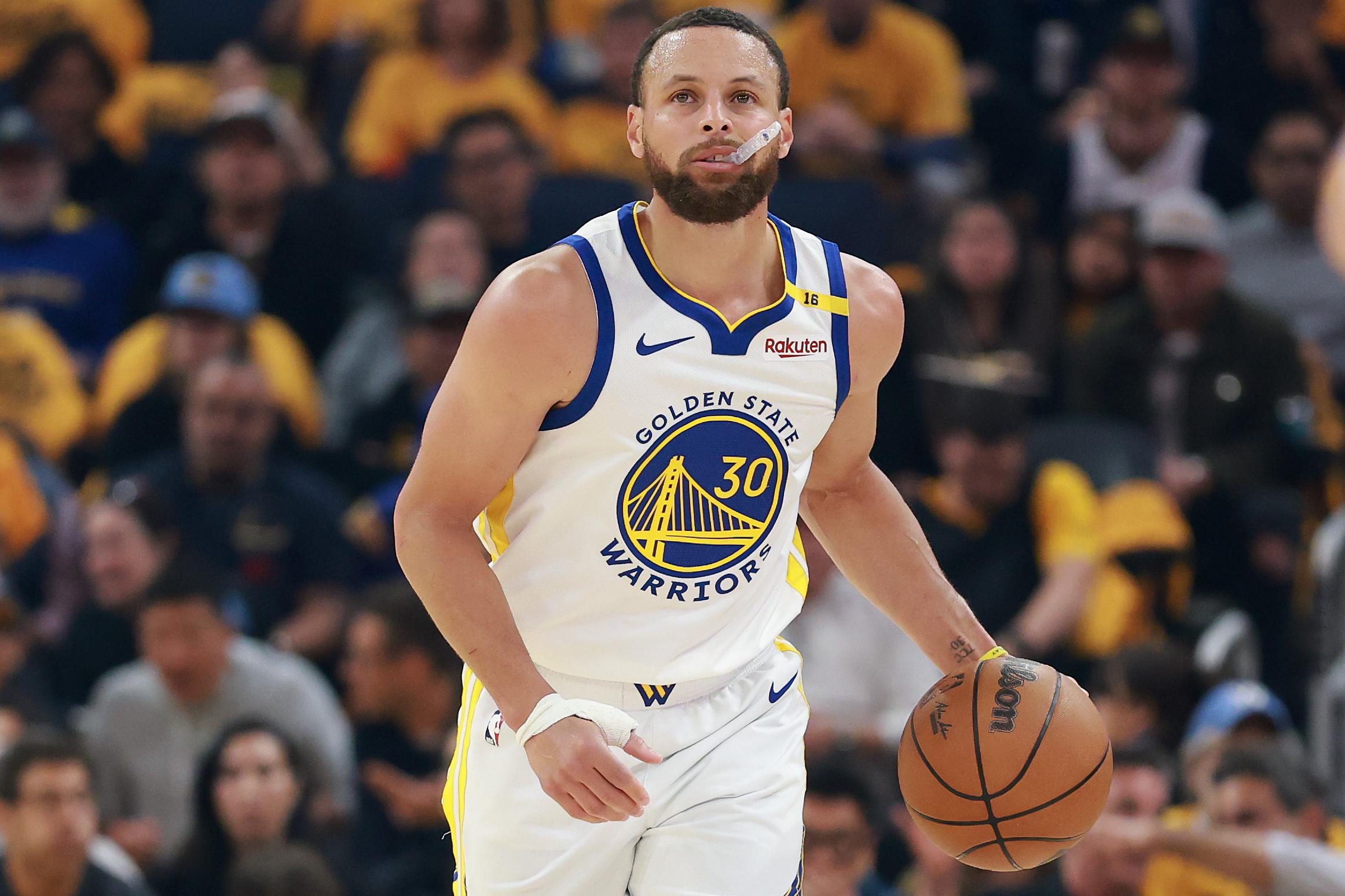 Memphis Grizzlies v Golden State Warriors - Play-In Tournament