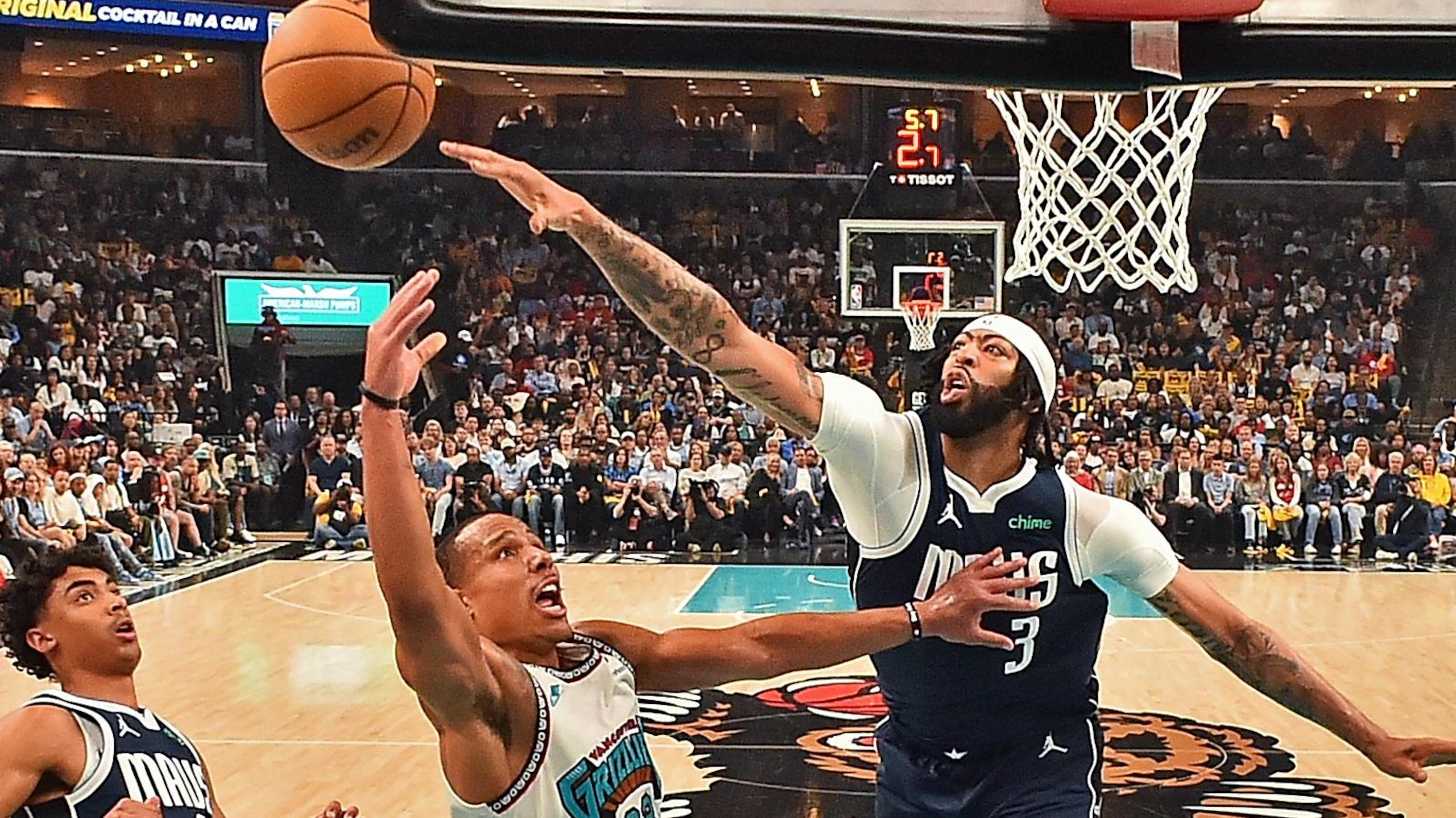 Dallas Mavericks v Memphis Grizzlies - Play-In Tournament Dallas Mavericks v Memphis Grizzlies - Play-In Tournament