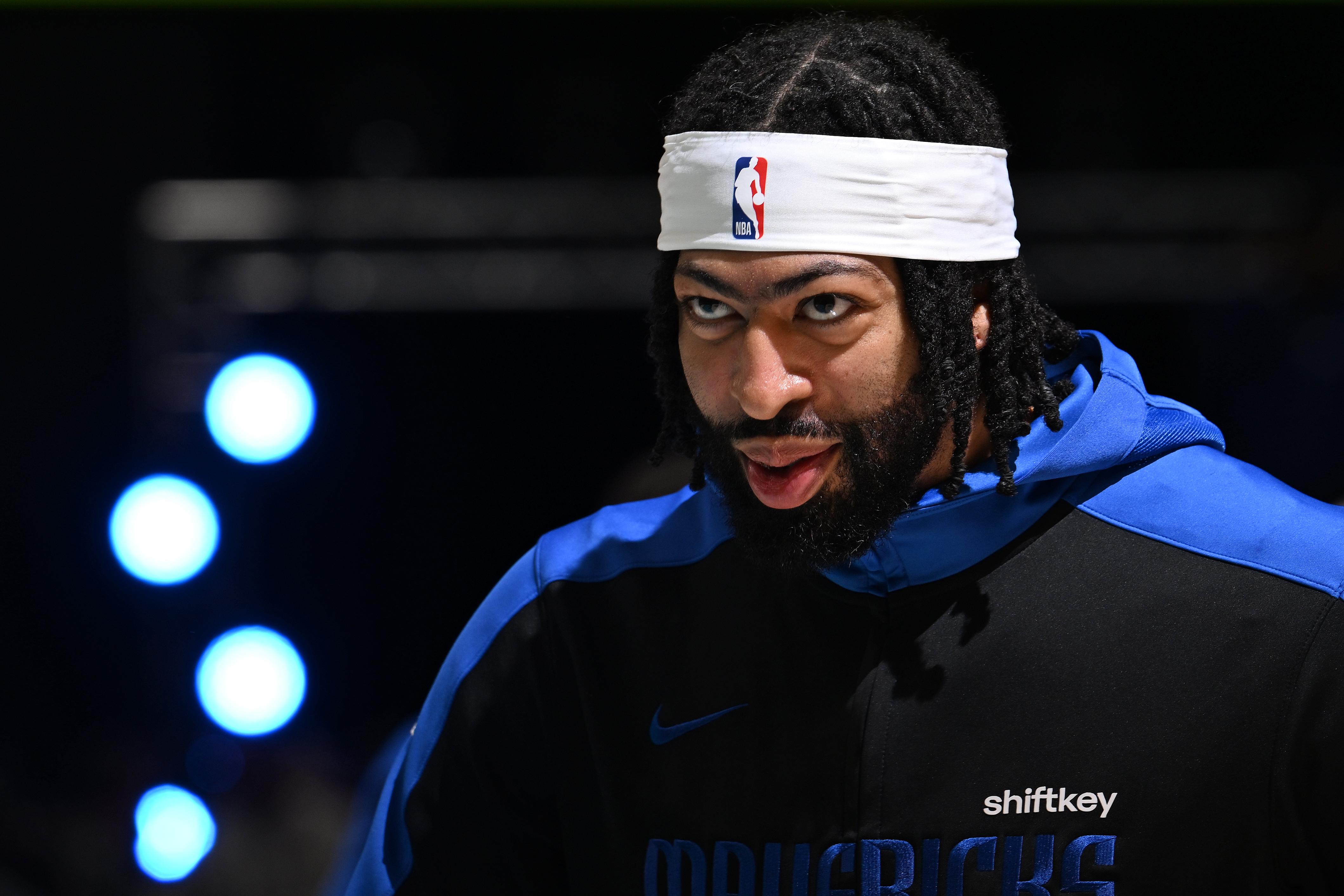 2025 SoFi Play-In Tournament - Dallas Mavericks v Memphis Grizzlies