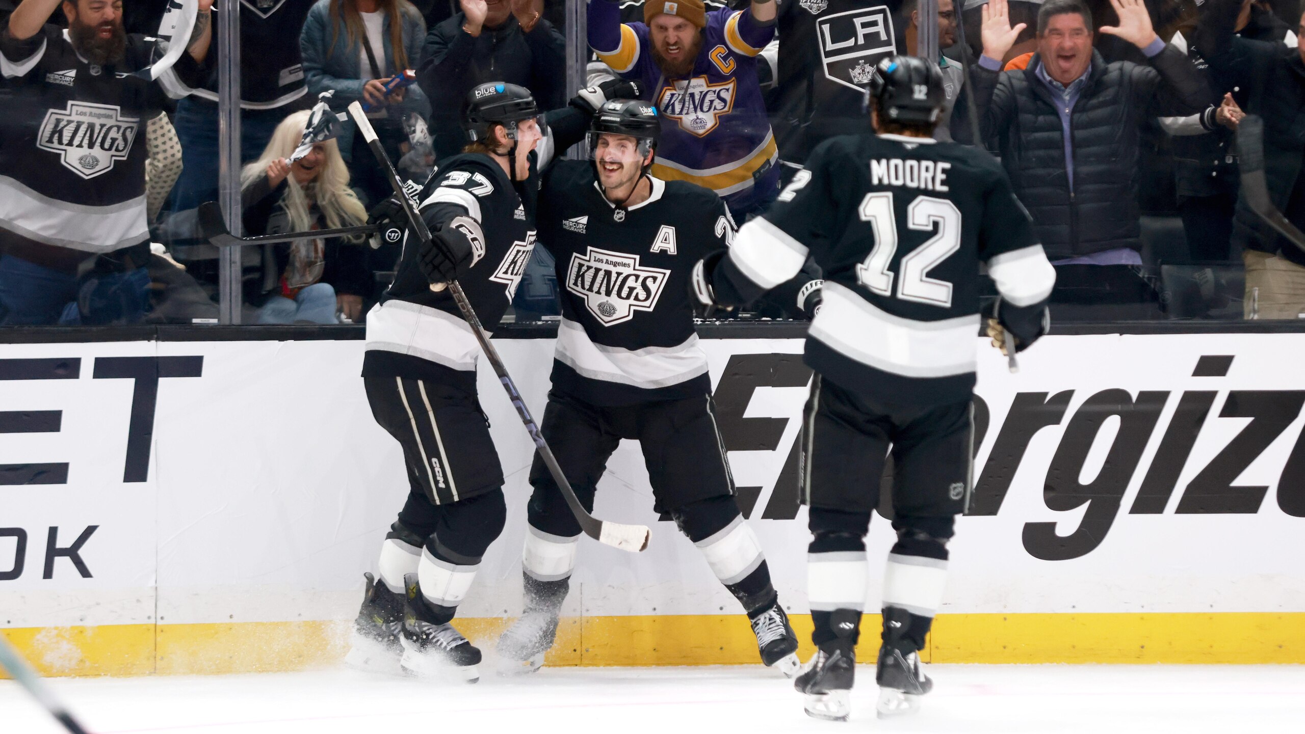 Edmonton Oilers v Los Angeles Kings - Game One Edmonton Oilers v Los Angeles Kings - Game One