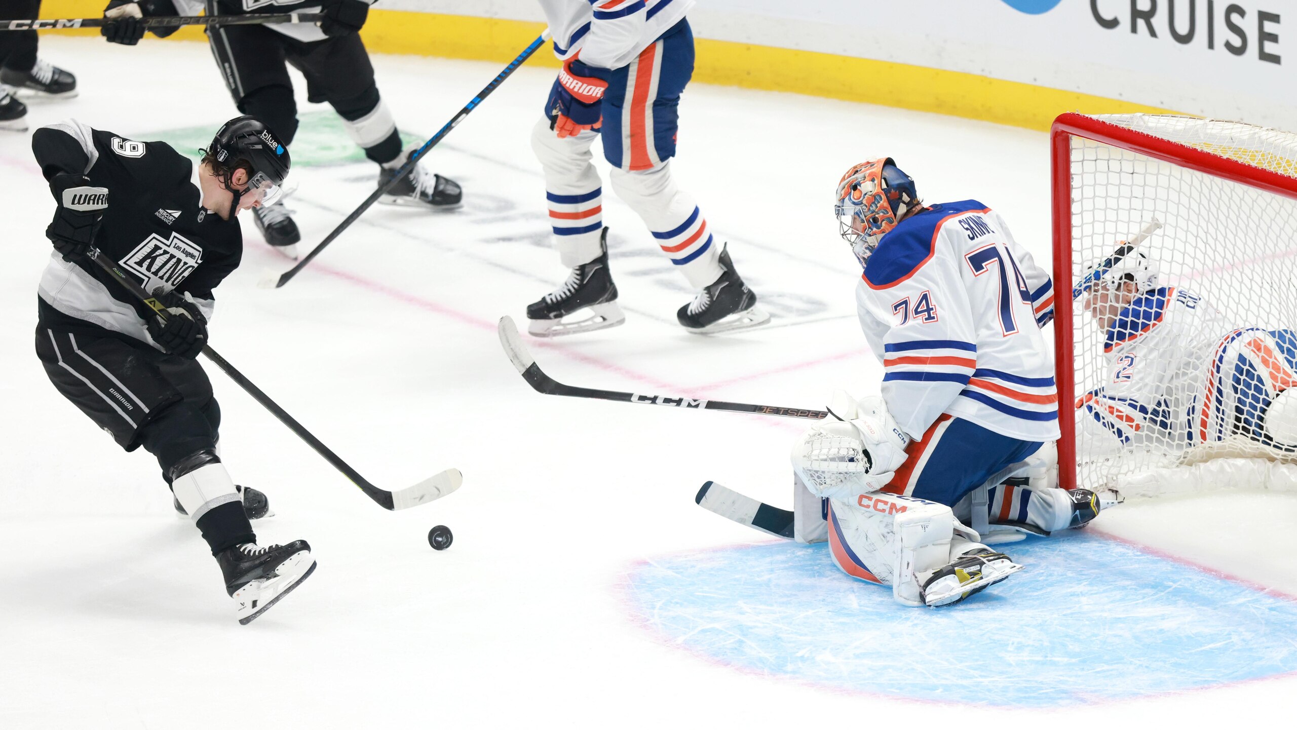Edmonton Oilers v Los Angeles Kings - Game One