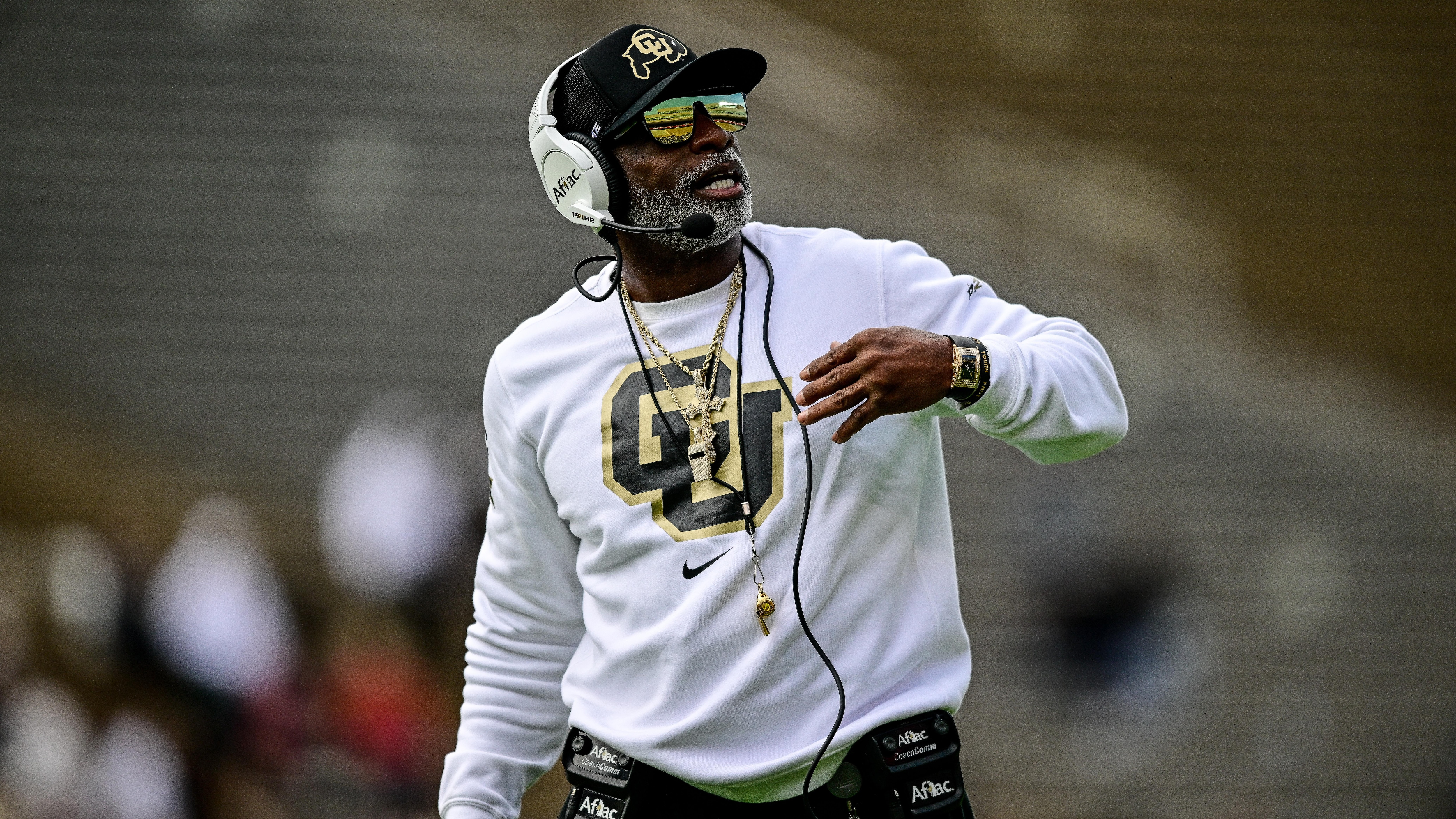 Colorado Gifts Exclusive Deion Sanders, Faulk, Sapp Trading Cards to Recruit in Video