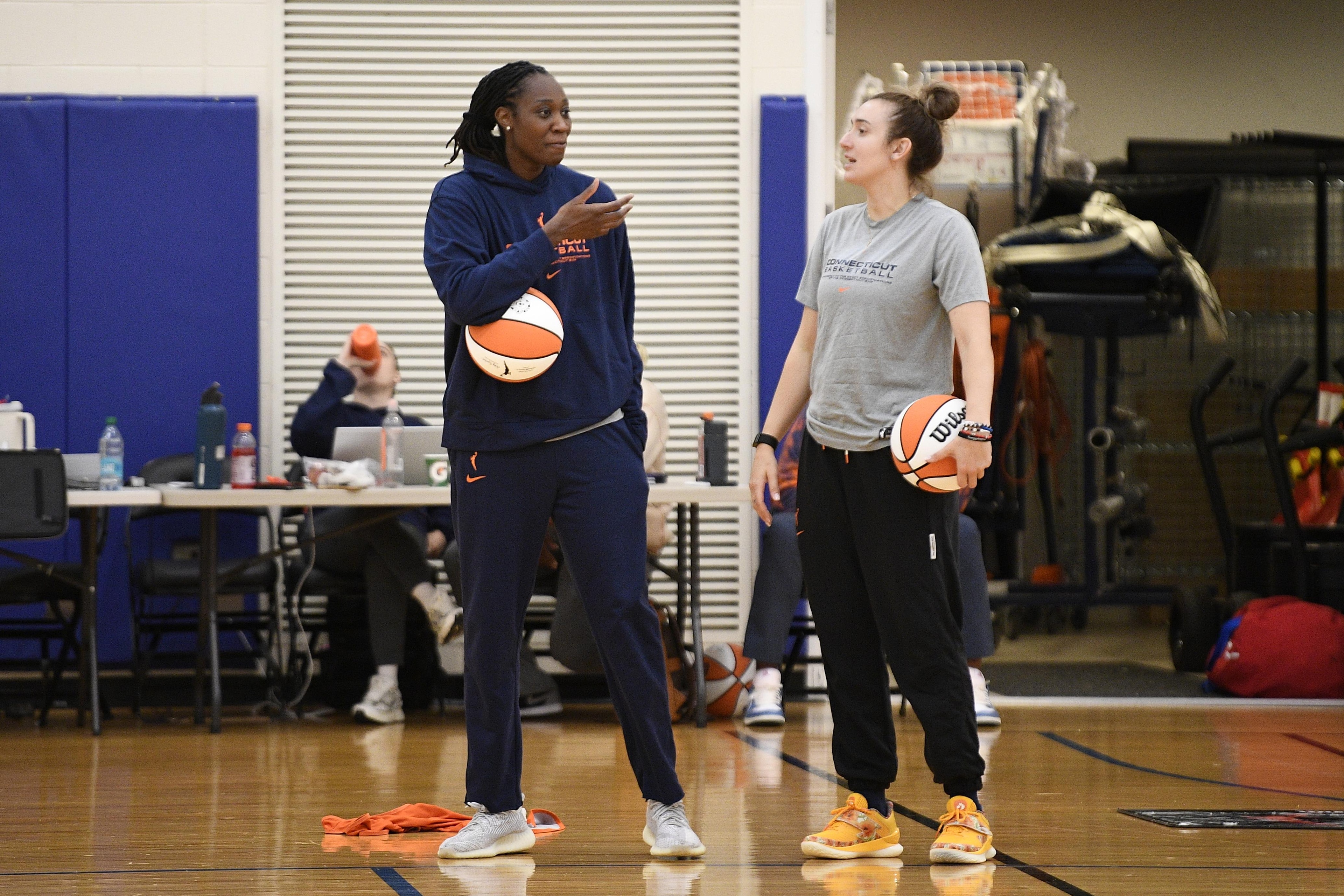 WNBA: APR 27 Connecticut Sun Training Camp