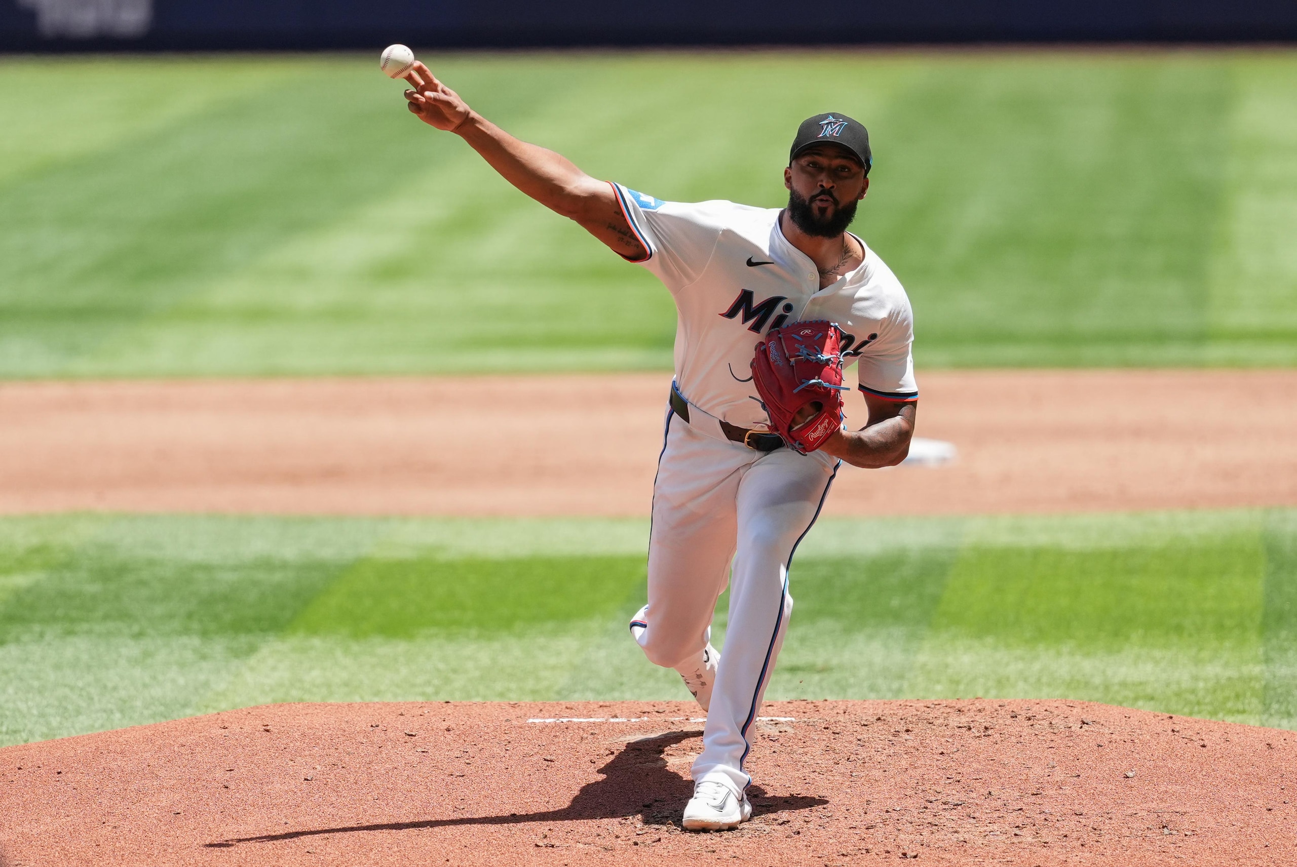 Cincinnati Reds v Miami Marlins Cincinnati Reds v Miami Marlins