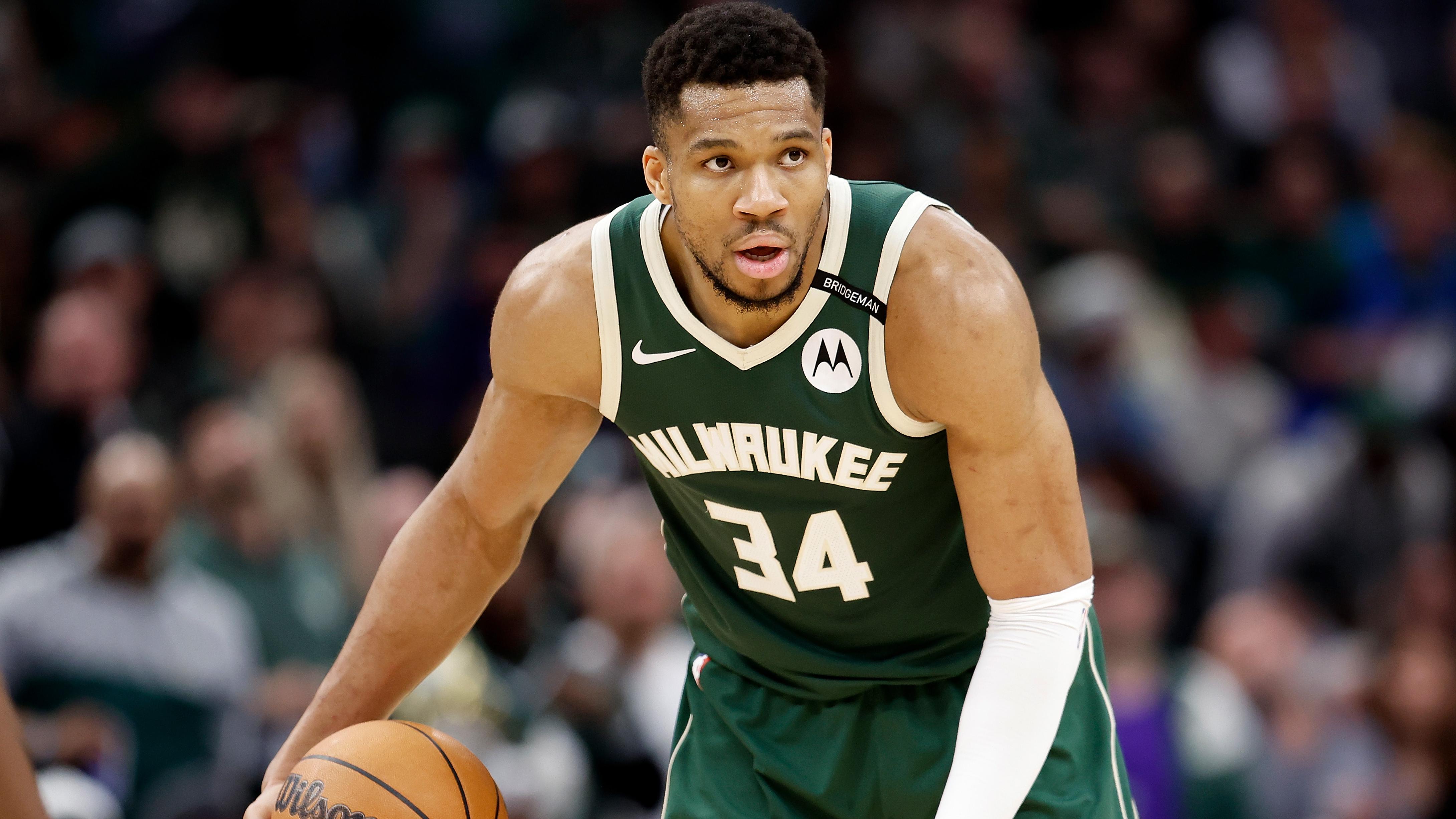 Indiana Pacers v Milwaukee Bucks - Game Three