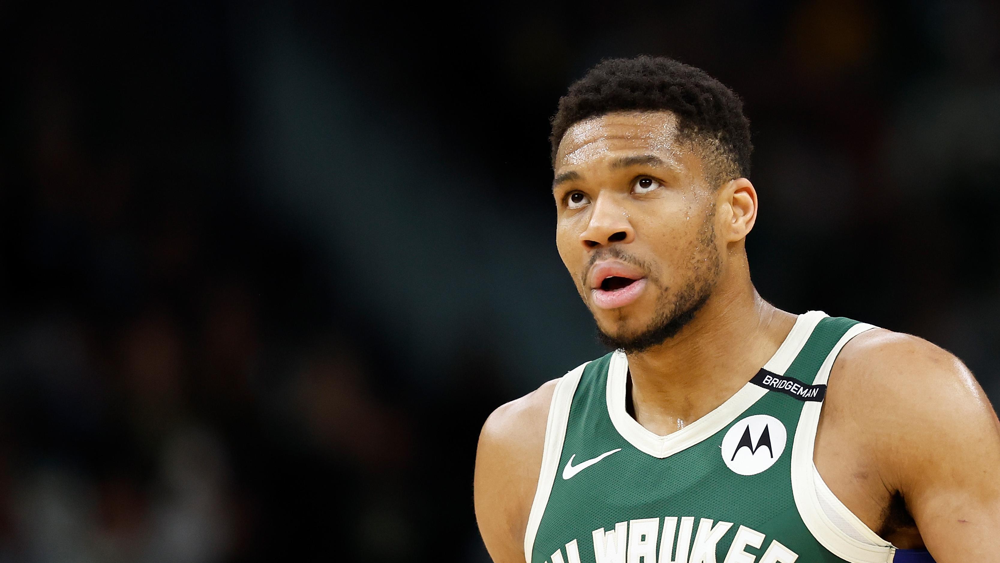 Indiana Pacers v Milwaukee Bucks - Game Three