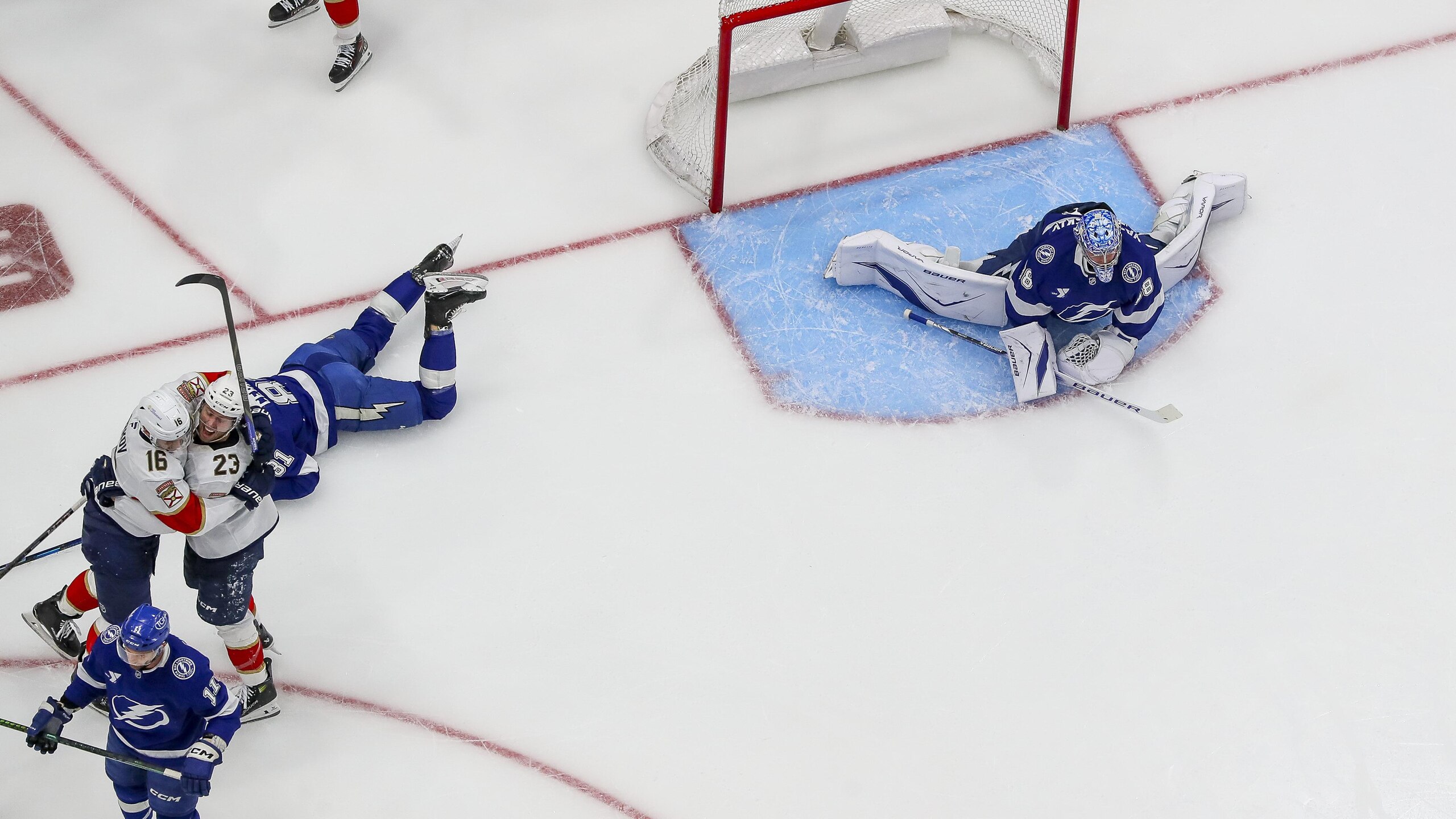 Florida Panthers v Tampa Bay Lightning - Game Five Florida Panthers v Tampa Bay Lightning - Game Five